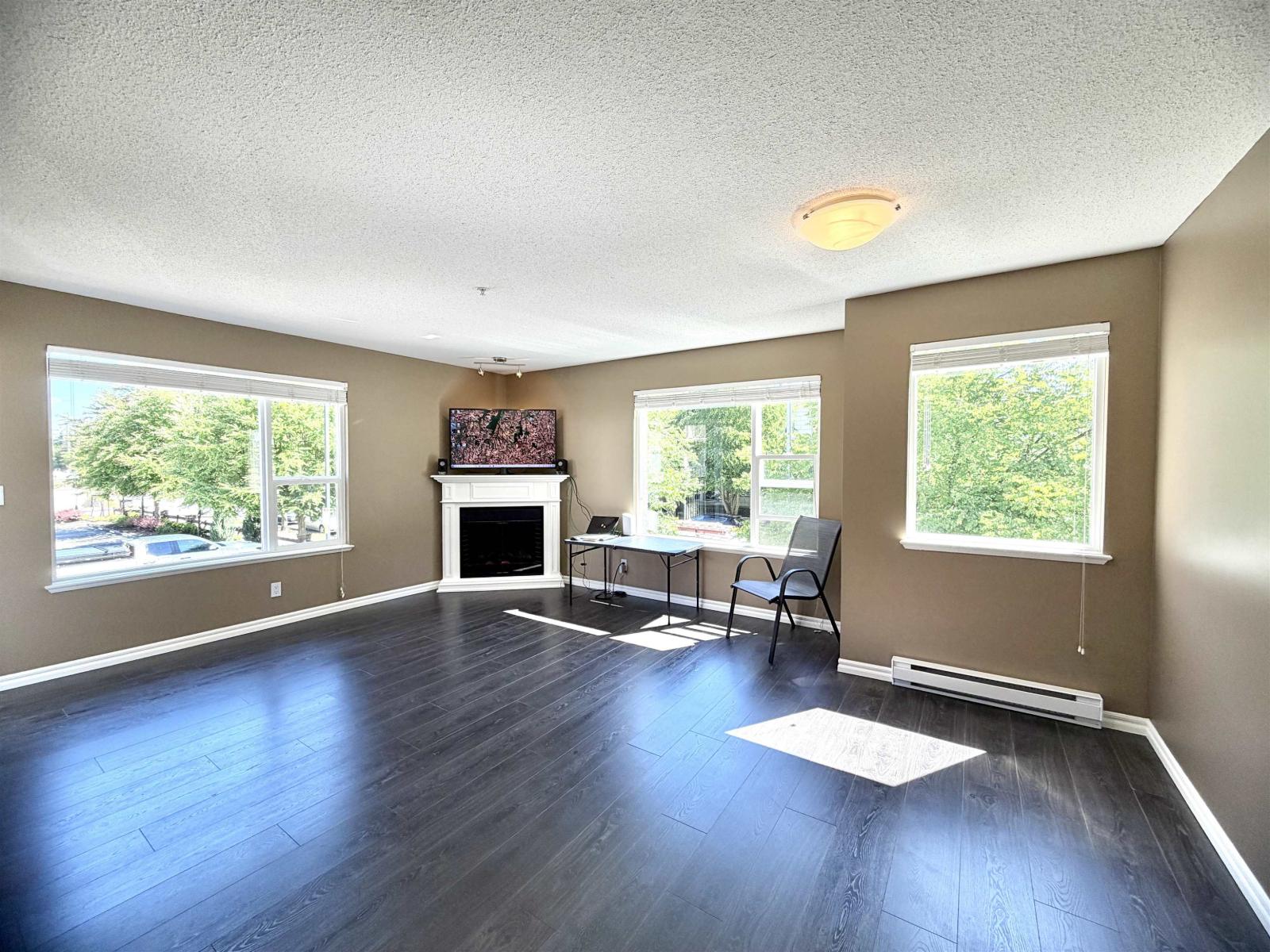 205 2581 Langdon Street Property Photo 25