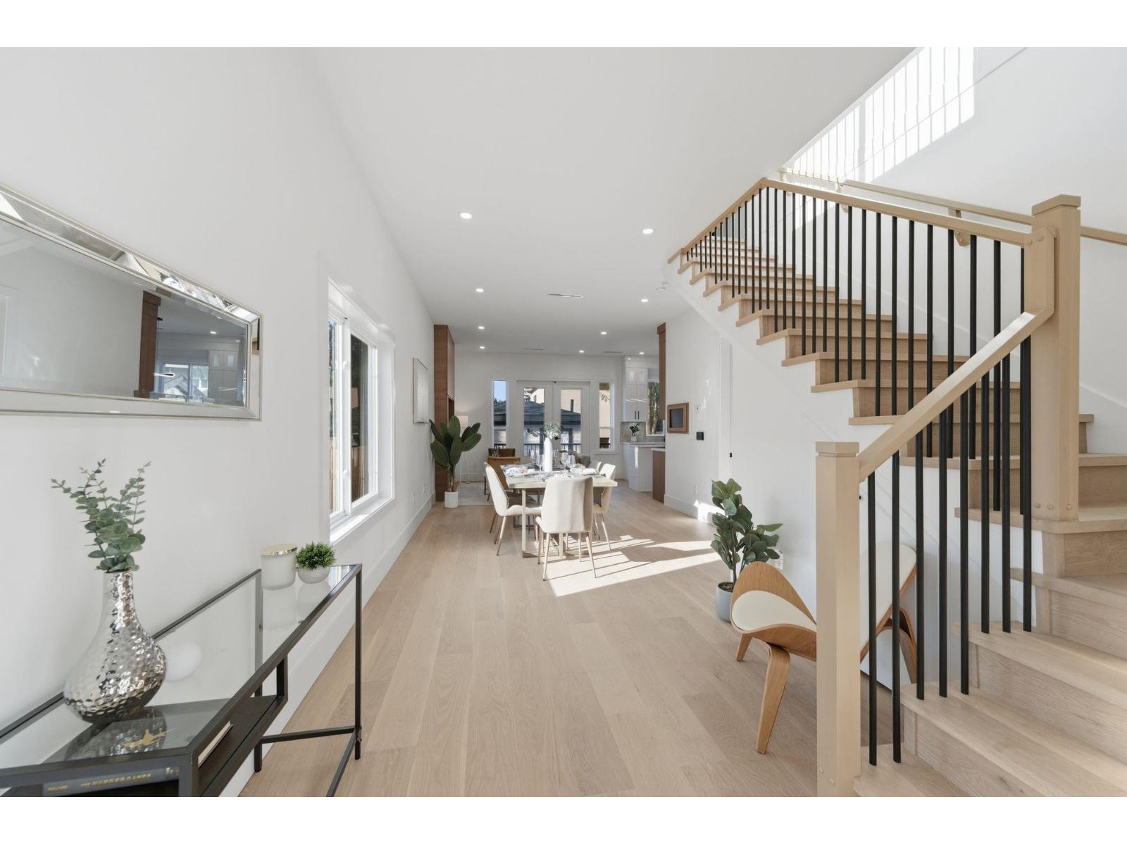 8233 114 Street Property Photo 4
