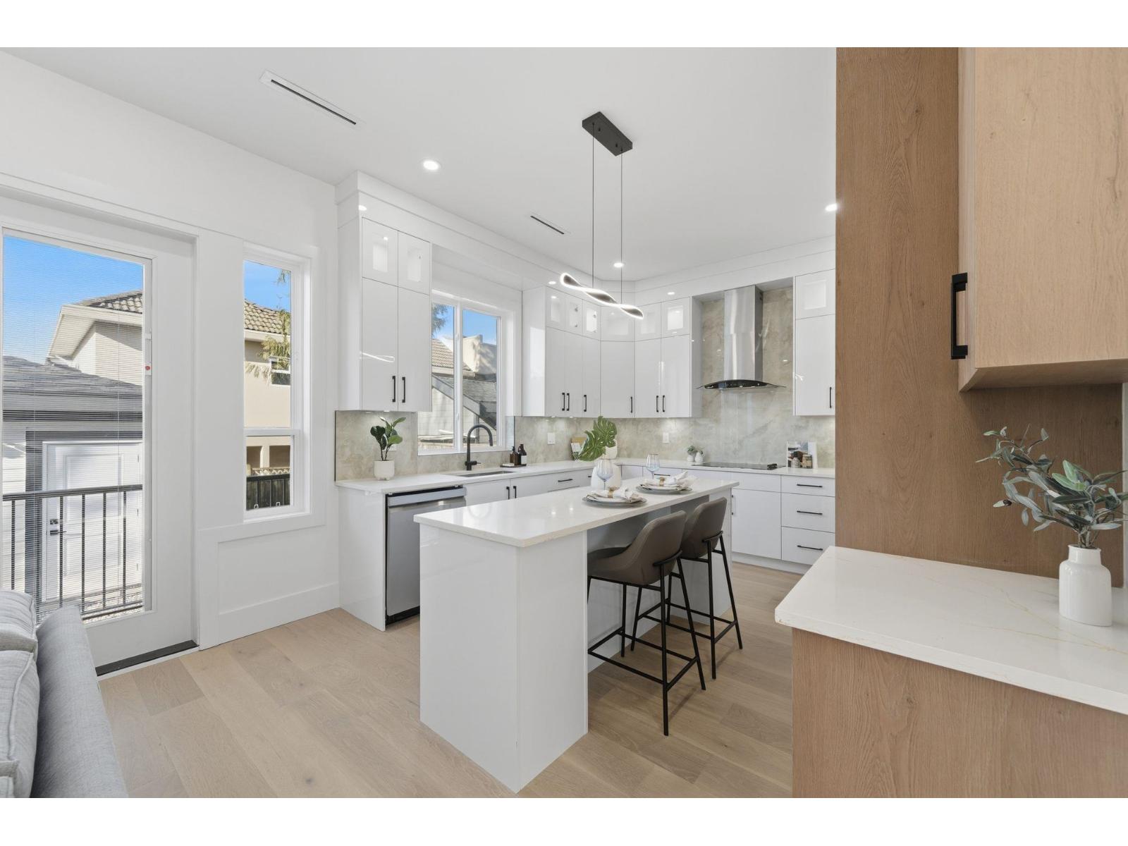 8233 114 Street Property Photo 10