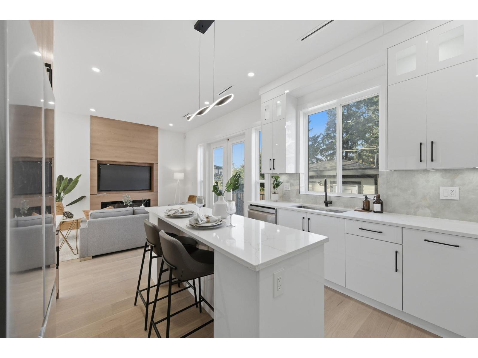 8233 114 Street Property Photo 13