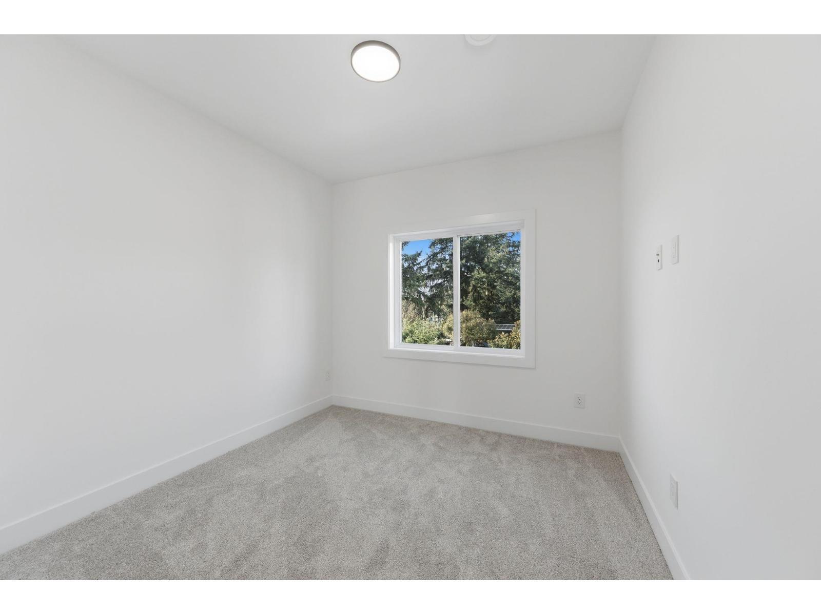 8233 114 Street Property Photo 21