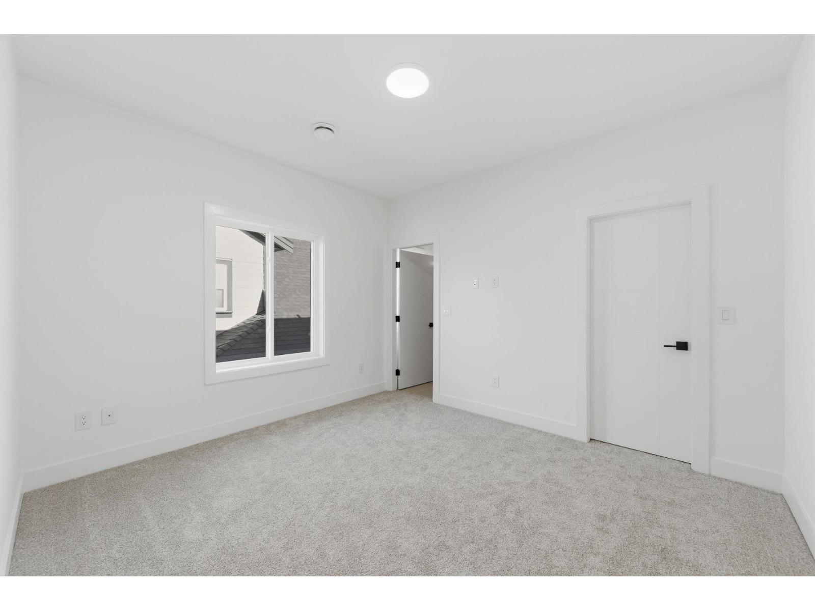8233 114 Street Property Photo 24