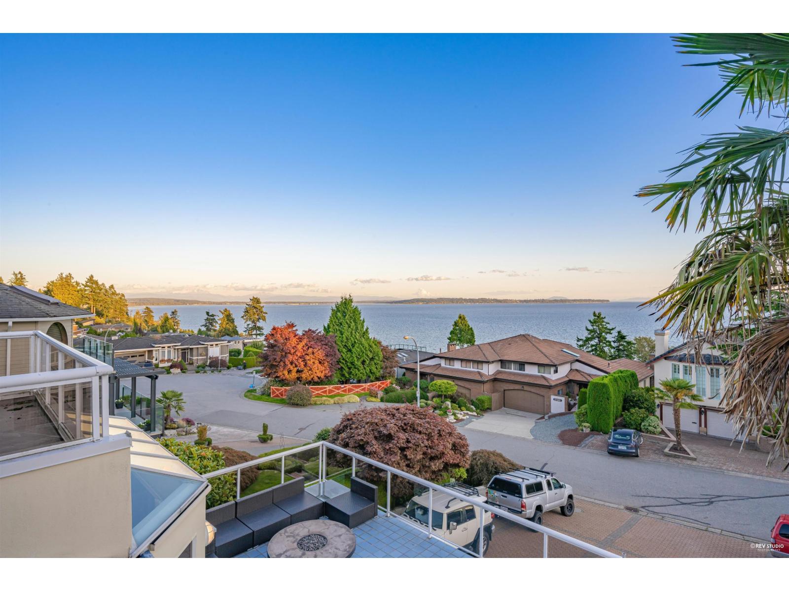 13151 13 Avenue Property Photo 6
