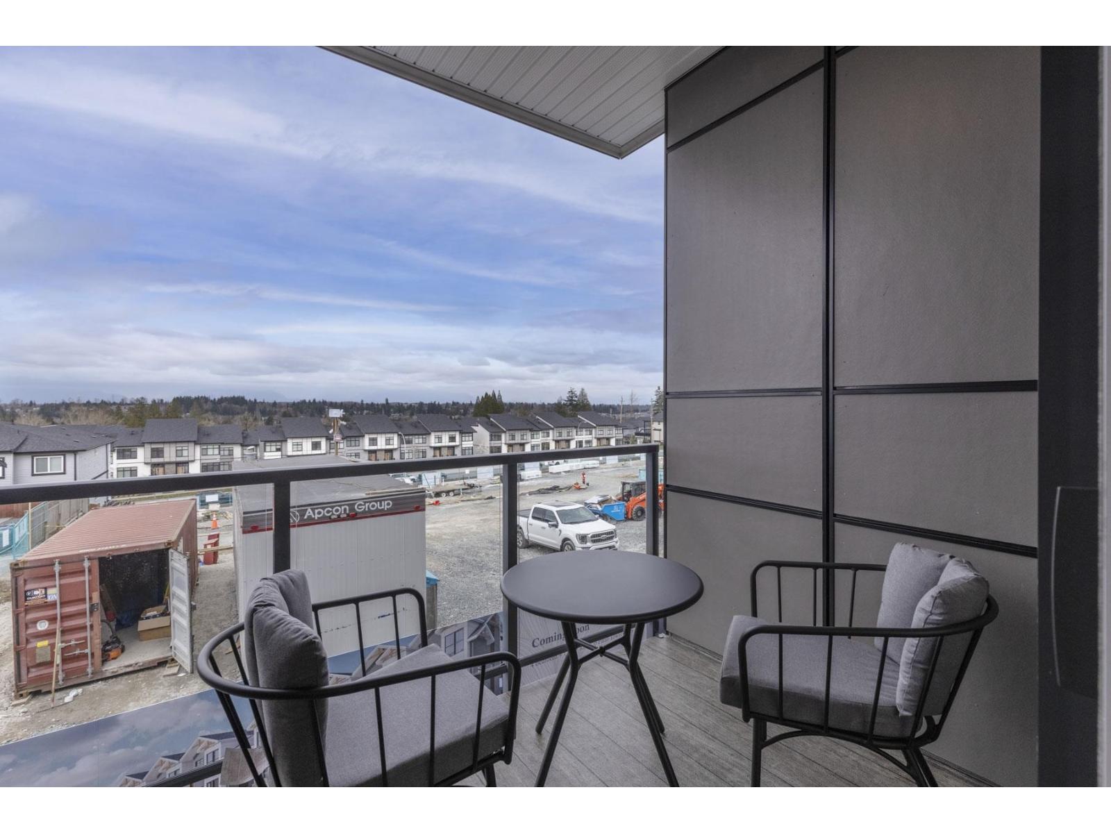 16 6035 141 Street Property Photo 31