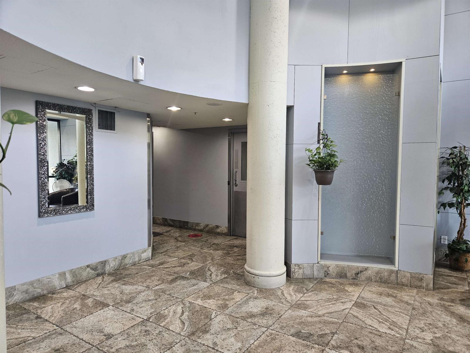 1105 10899 University Drive Property Photo 6
