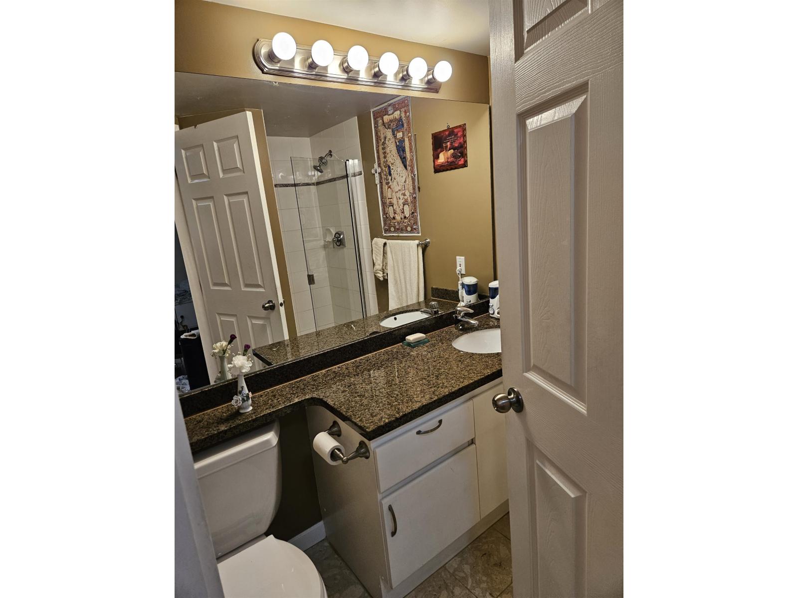 1105 10899 University Drive Property Photo 15