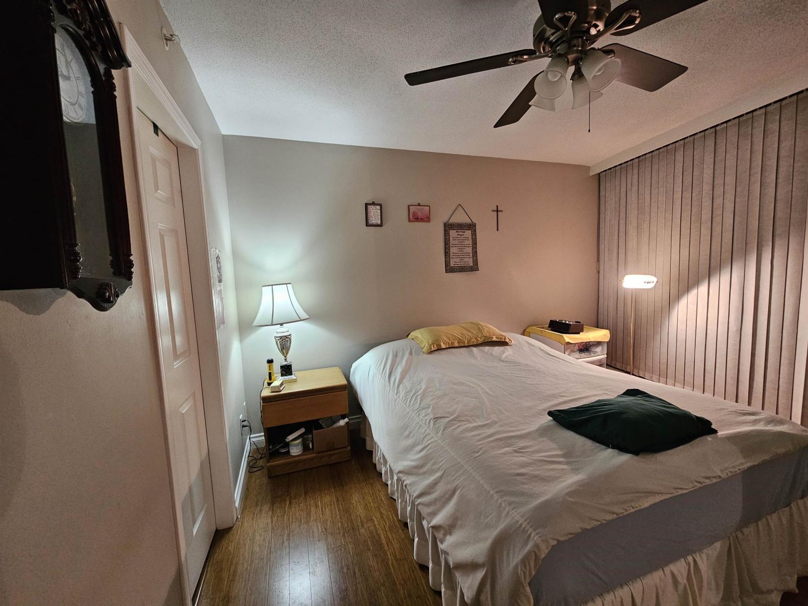 1105 10899 University Drive Property Photo 16