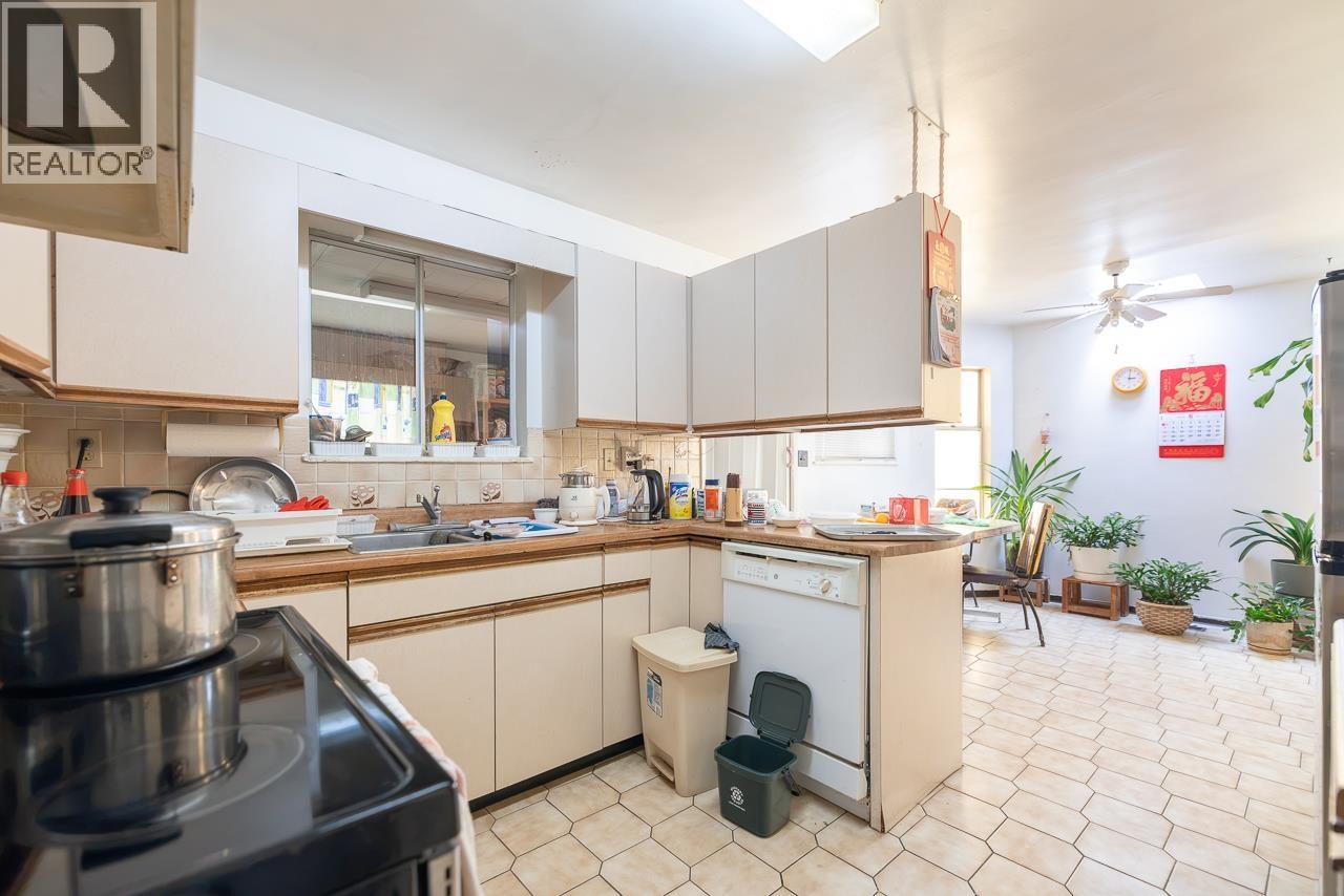 5269 Dominion Street Property Photo 10