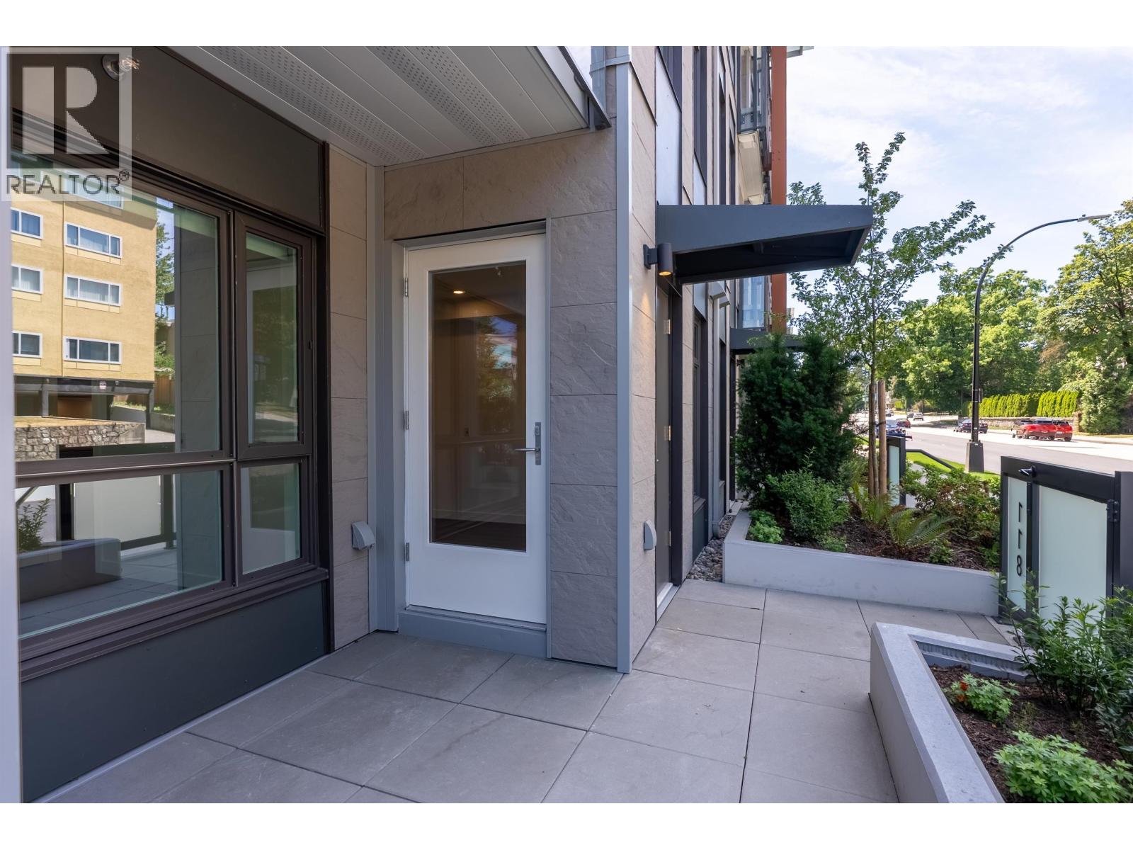 118 82 First Street Property Photo 21