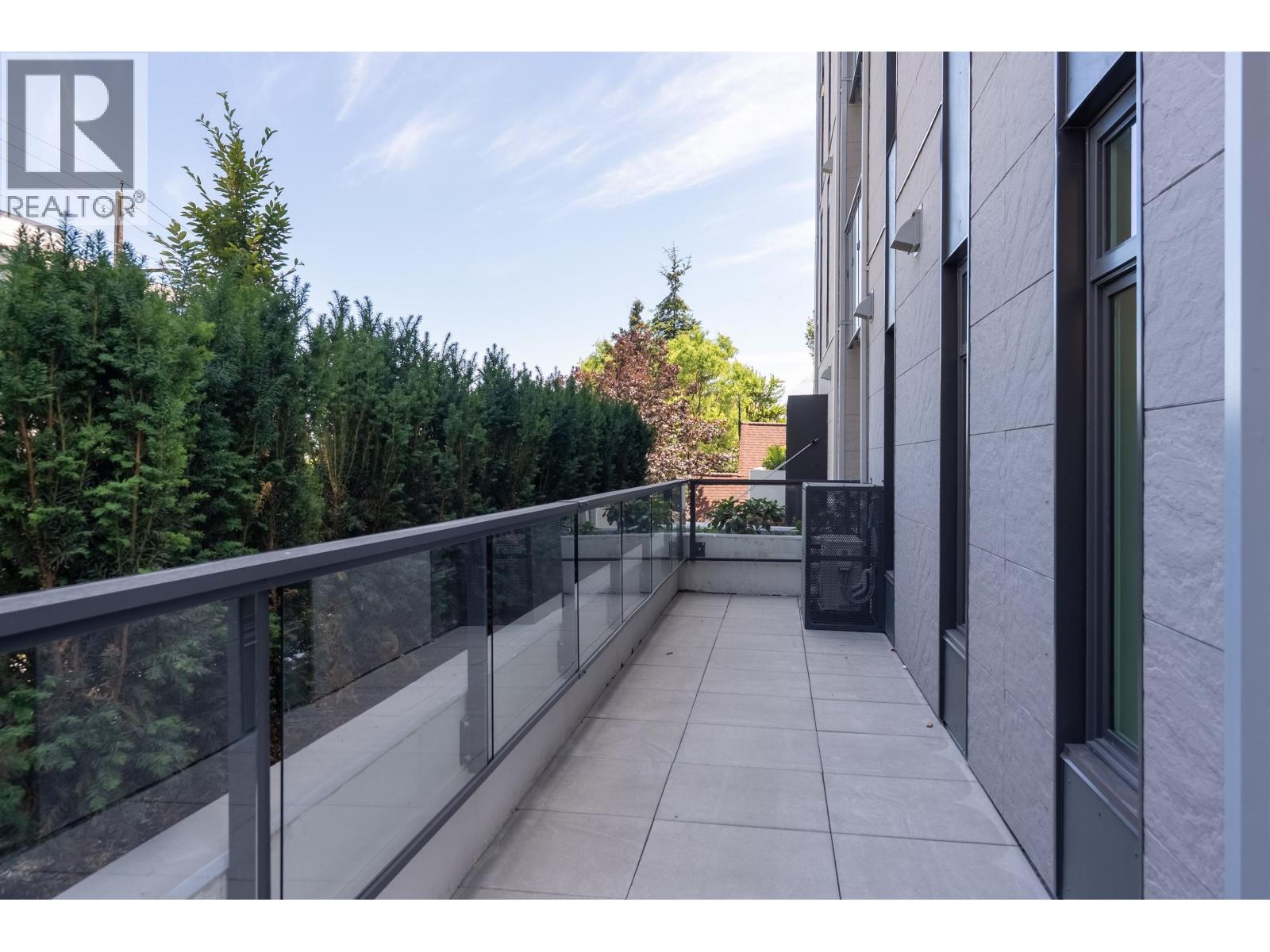 118 82 First Street Property Photo 27