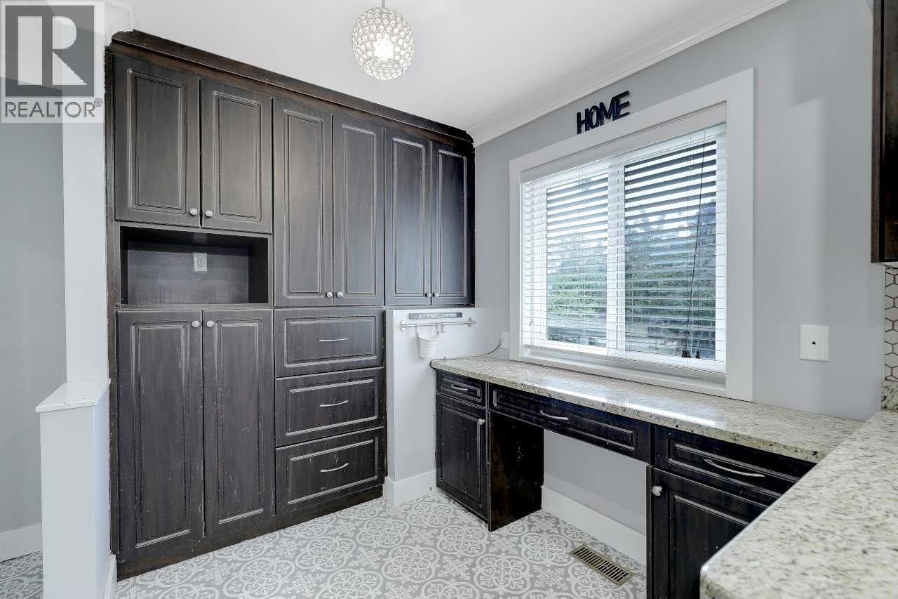 11331 Seafield Crescent Property Photo 11