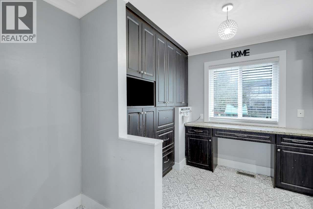 11331 Seafield Crescent Property Photo 12