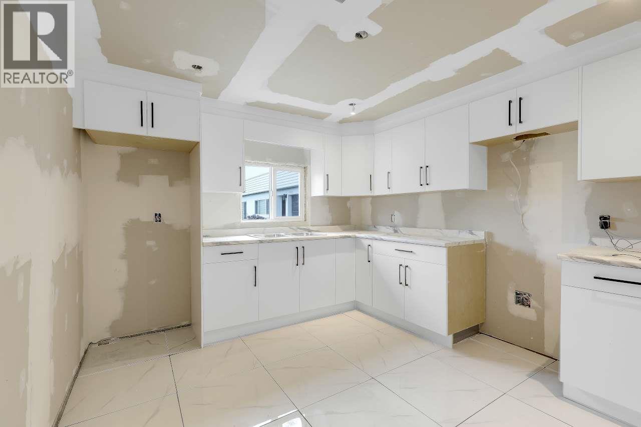 11331 Seafield Crescent Property Photo 27