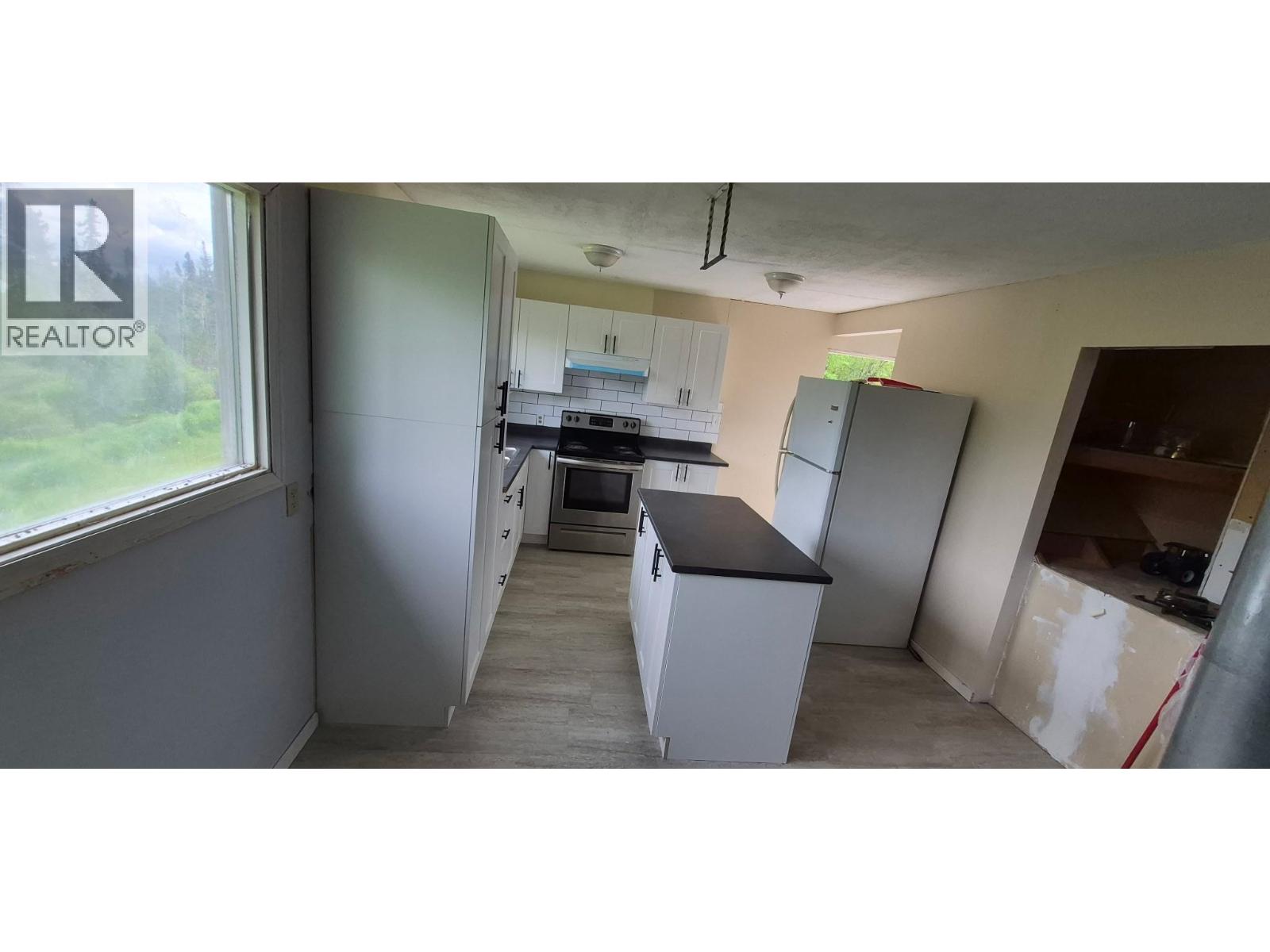 43378 N 97 Highway Property Photo 5