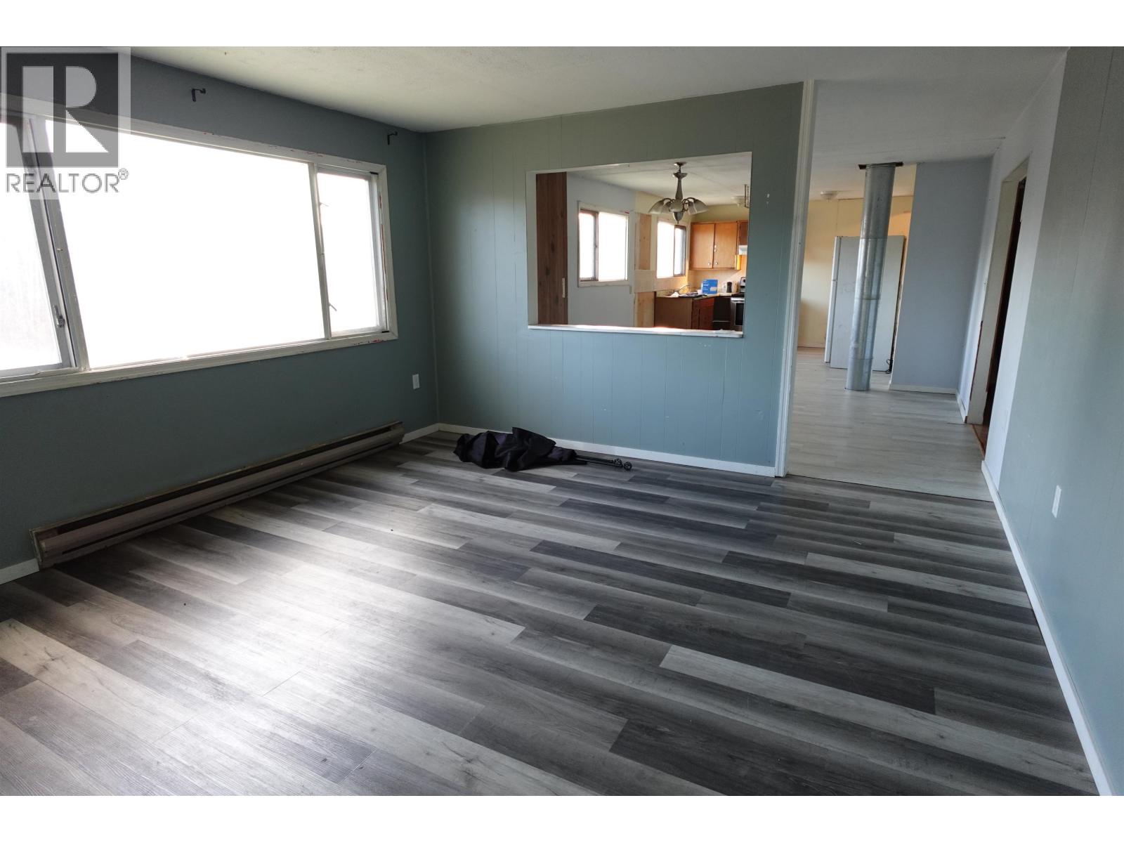 43378 N 97 Highway Property Photo 9