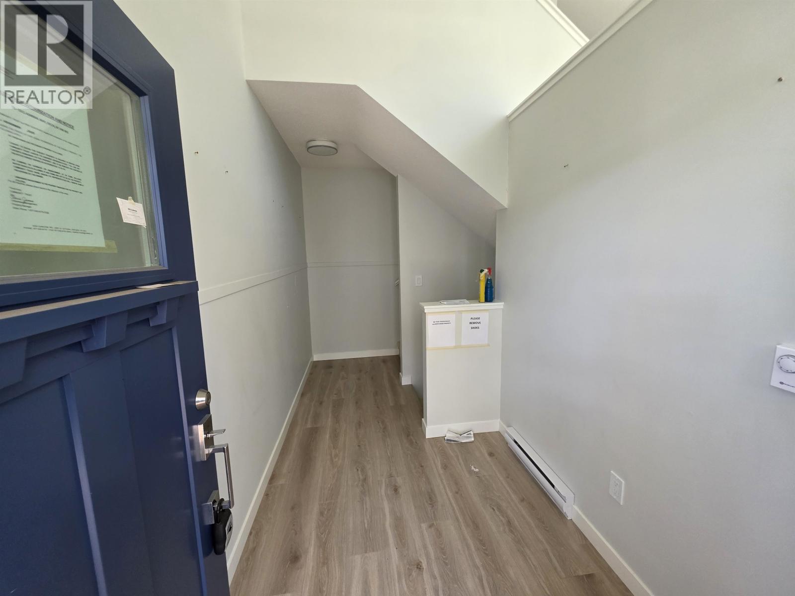59 5311 Admiral Way Property Photo 4