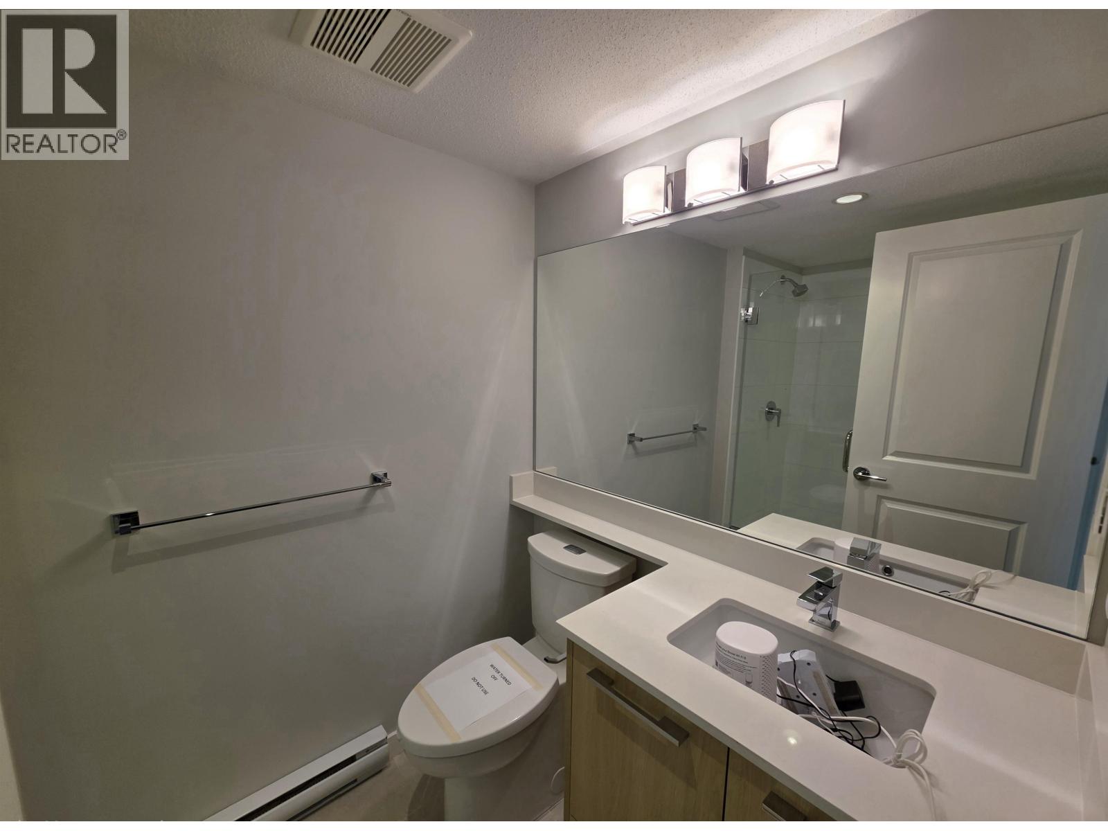 59 5311 Admiral Way Property Photo 7