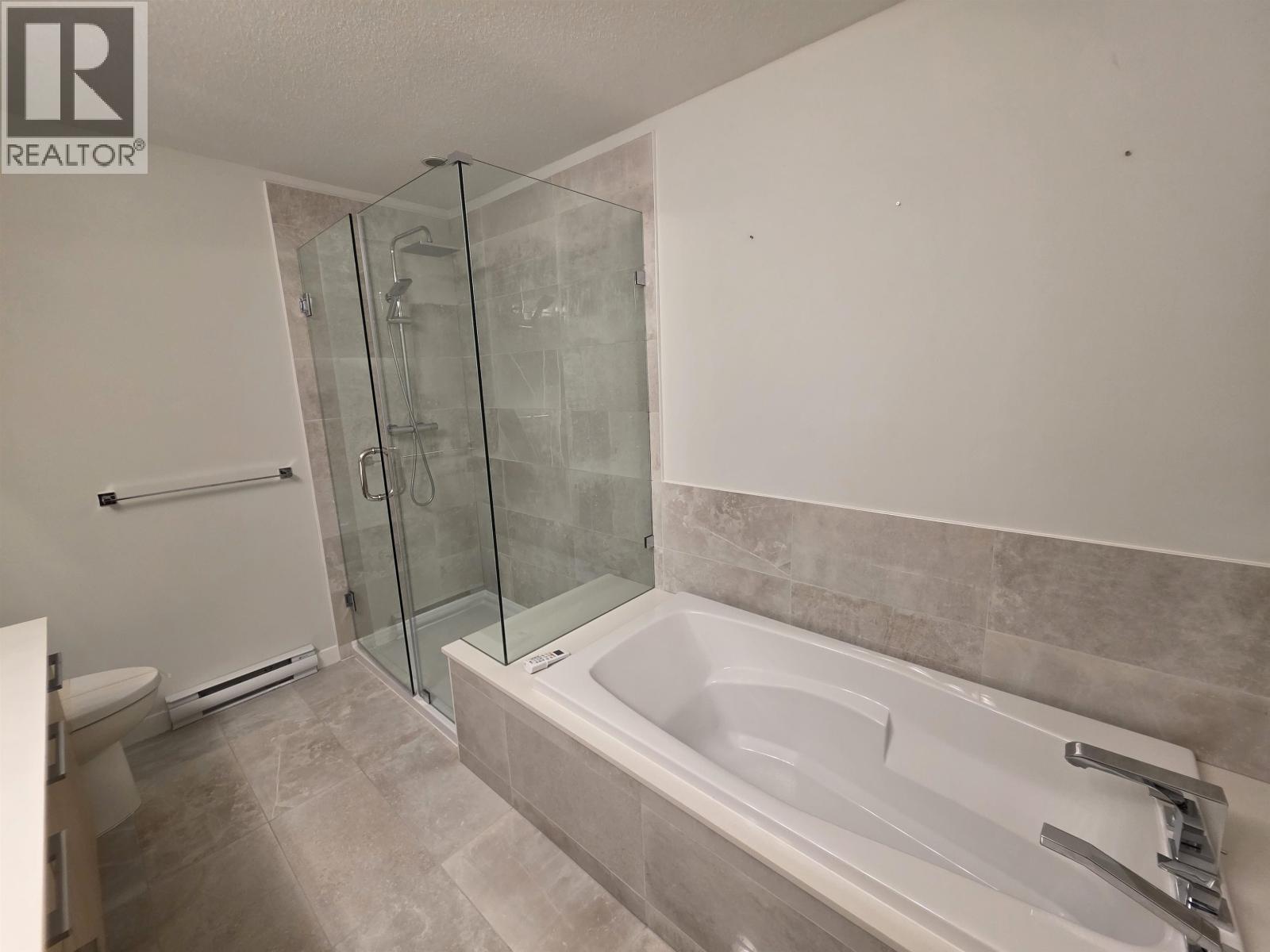 59 5311 Admiral Way Property Photo 19