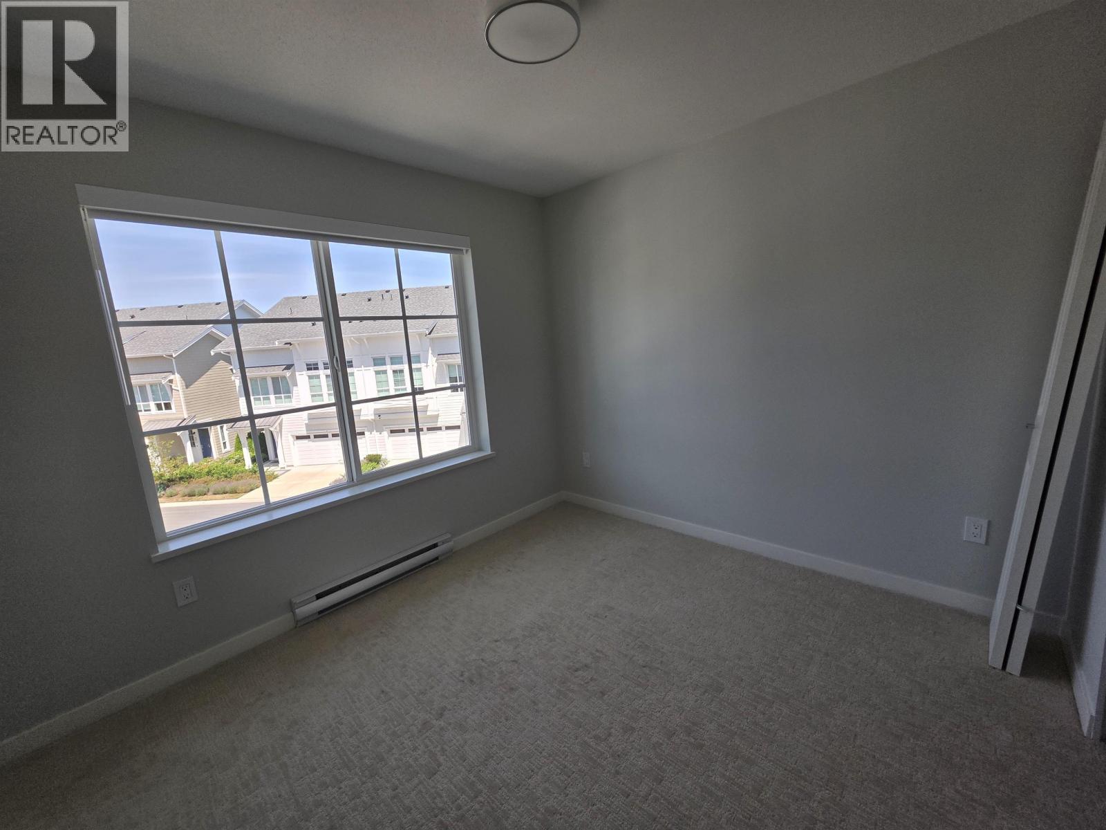 59 5311 Admiral Way Property Photo 23