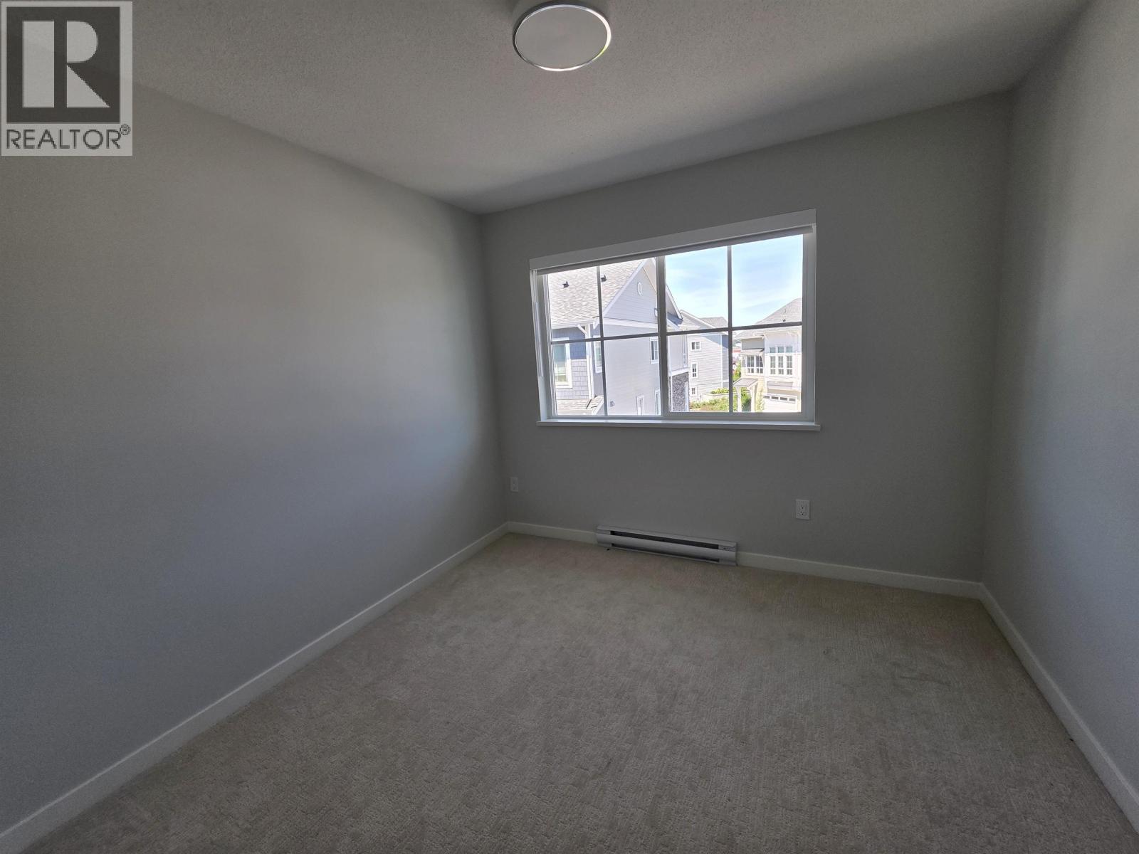 59 5311 Admiral Way Property Photo 25