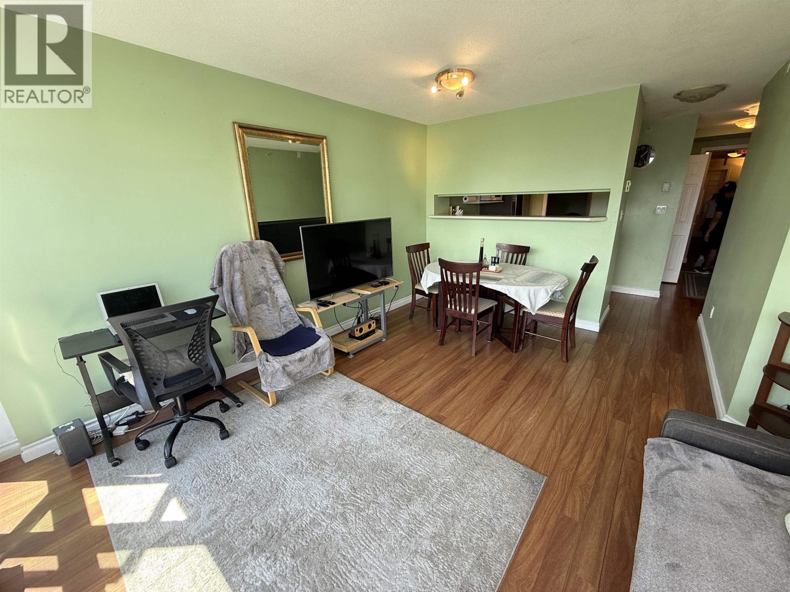 606 1188 Richards Street Property Photo 10
