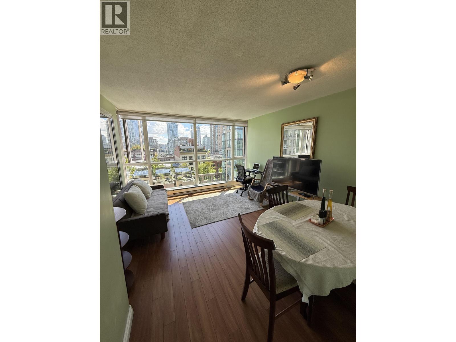 606 1188 Richards Street Property Photo 11