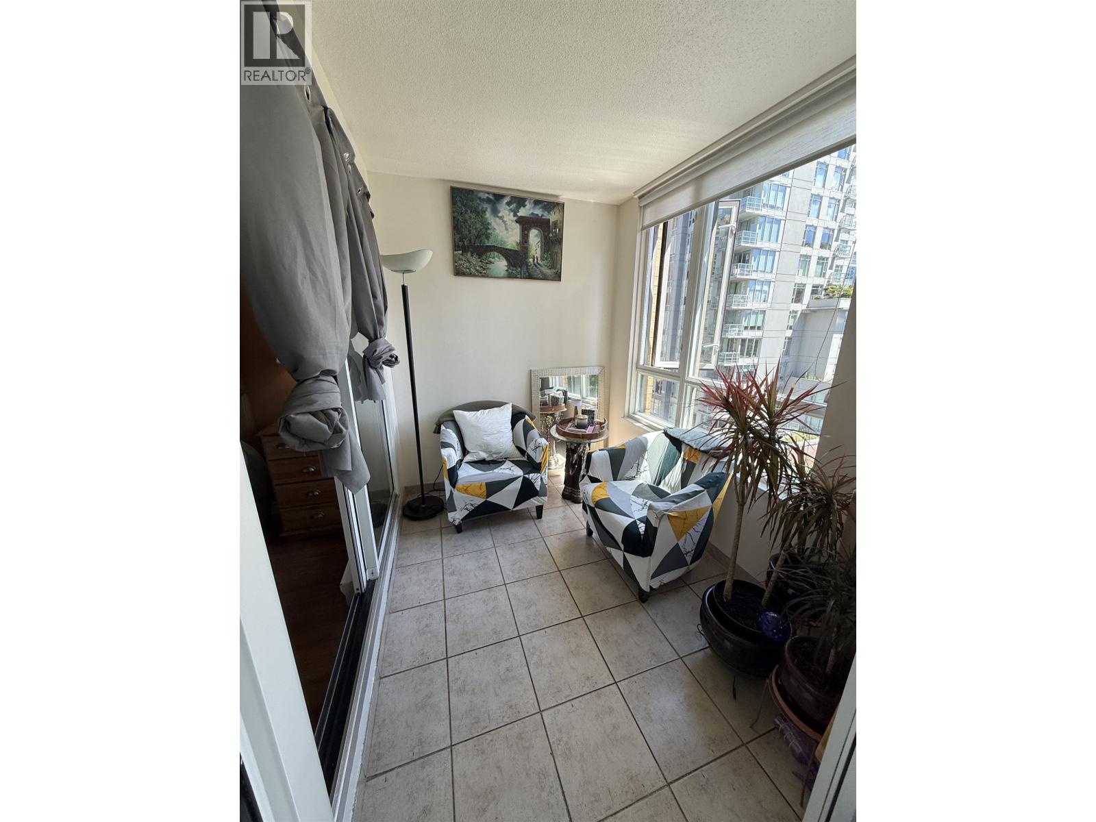 606 1188 Richards Street Property Photo 14