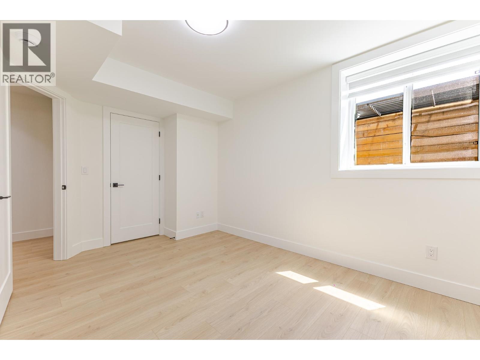 101 957 Edgar Avenue Property Photo 32