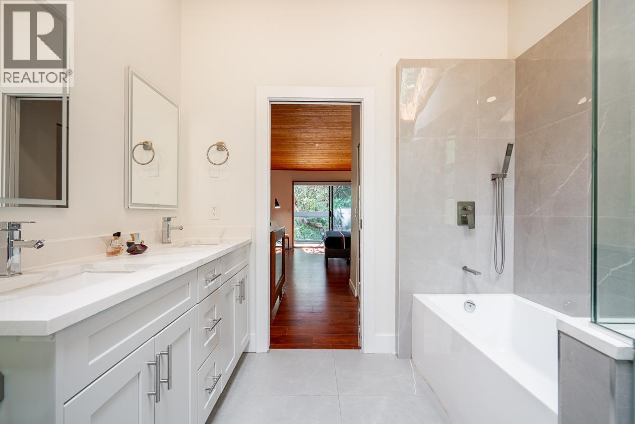 4643 Port View Place Property Photo 18