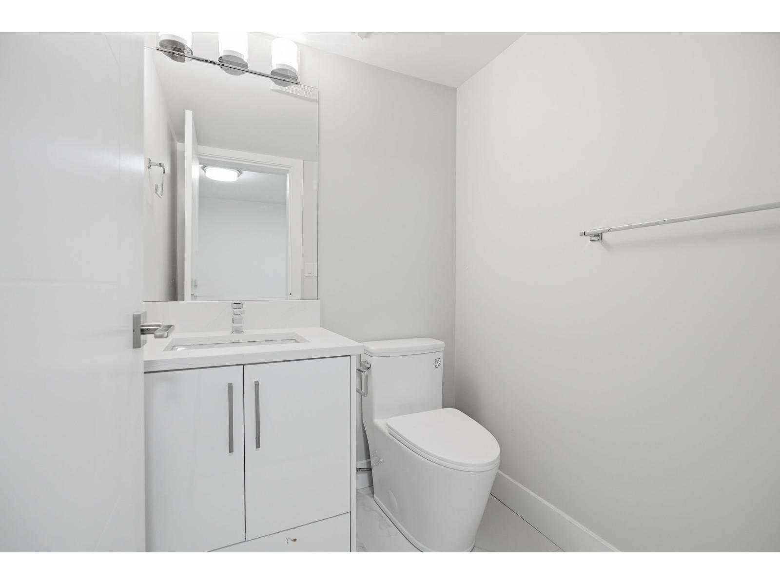 17156 1 Avenue Property Photo 20