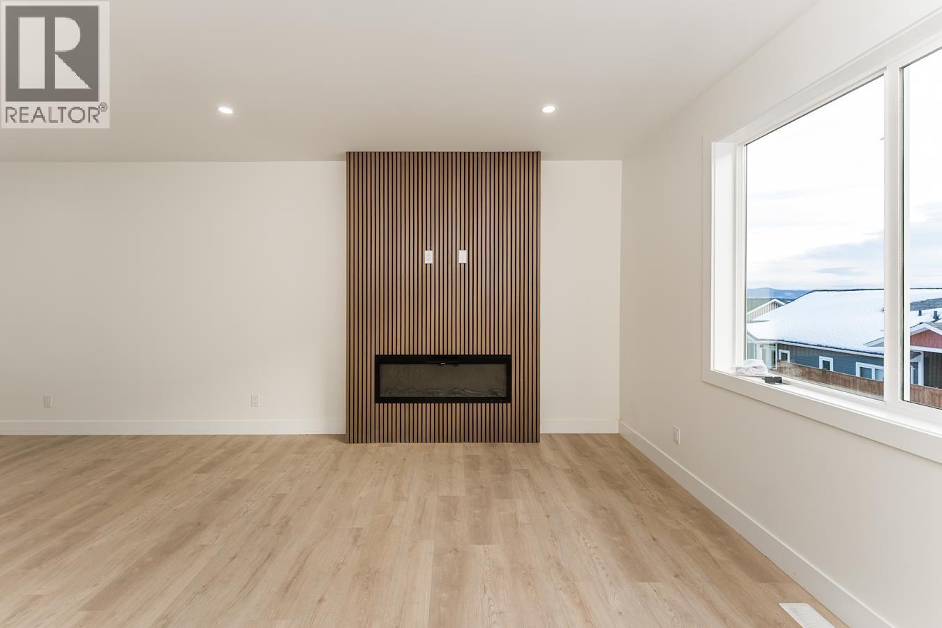 1501 2395 Rowe Street Property Photo 14