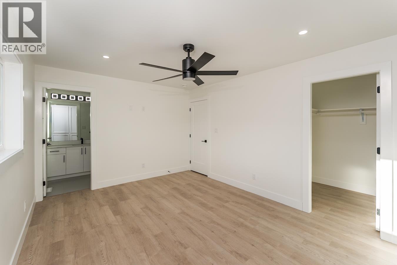 1501 2395 Rowe Street Property Photo 19