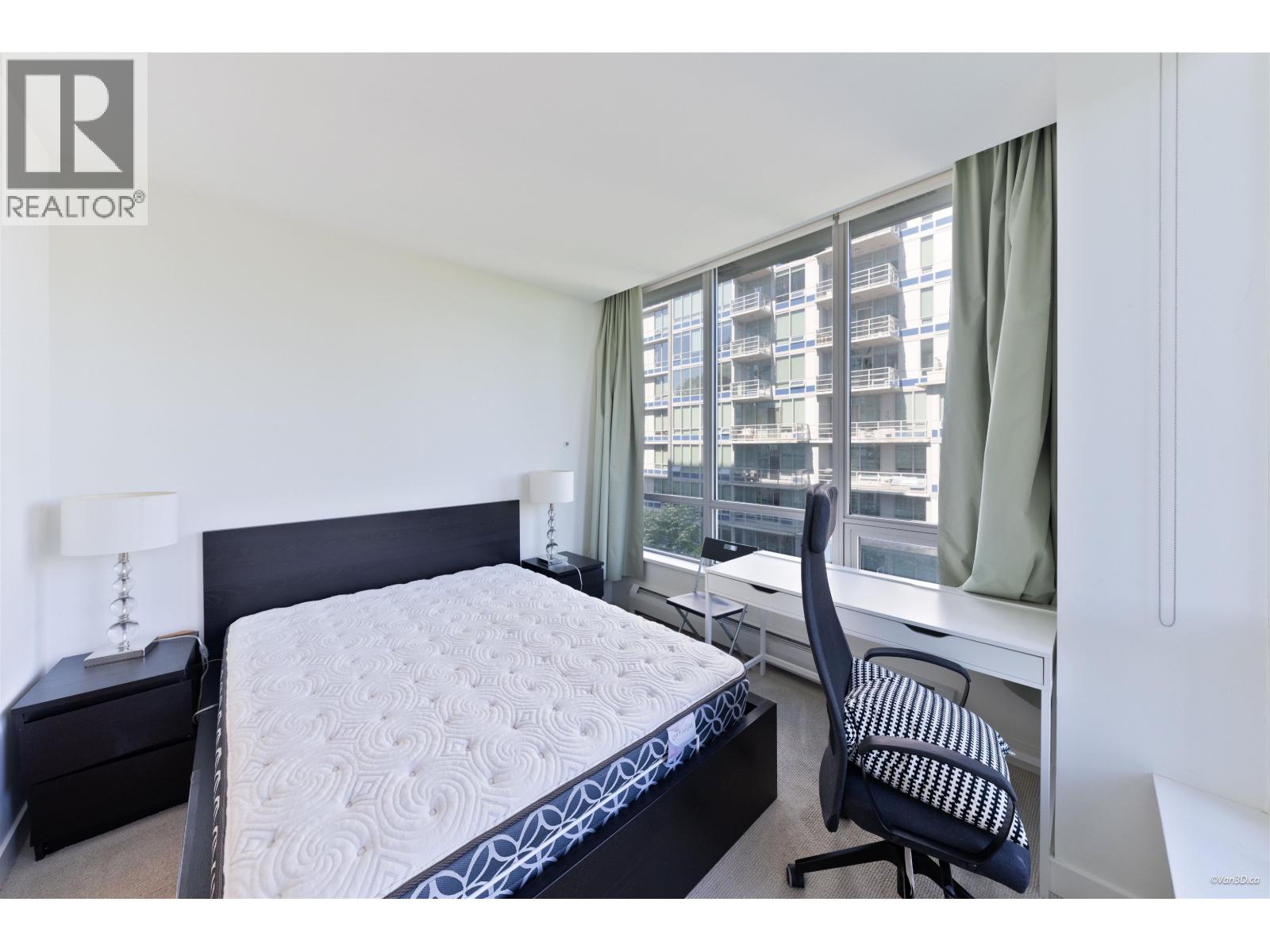 503 9080 University Crescent Property Photo 14