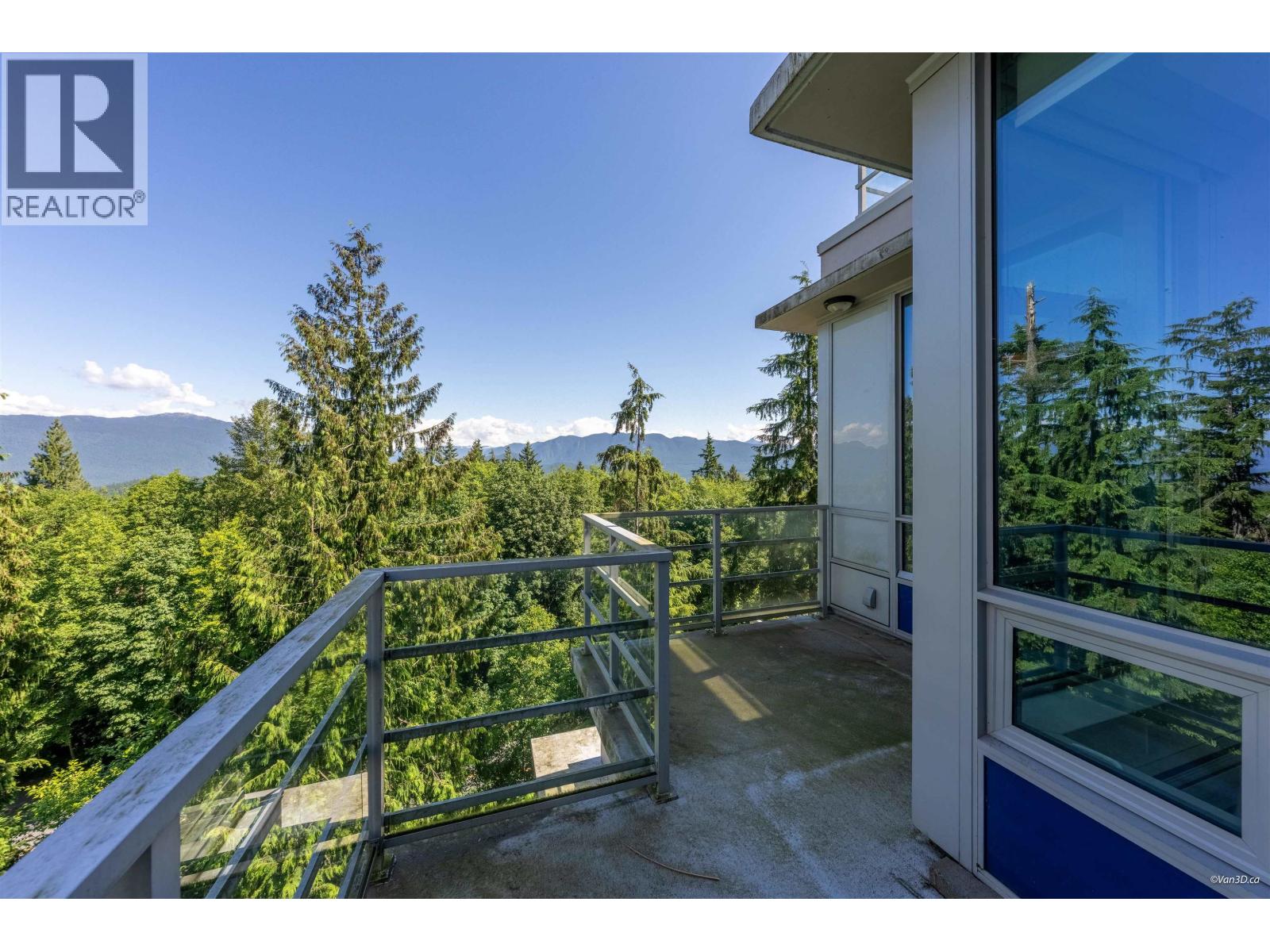 503 9080 University Crescent Property Photo 19