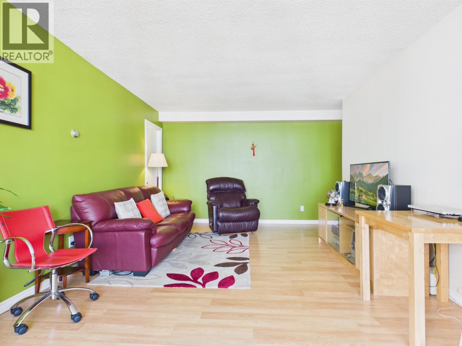 1702 5645 Barker Avenue Property Photo 4