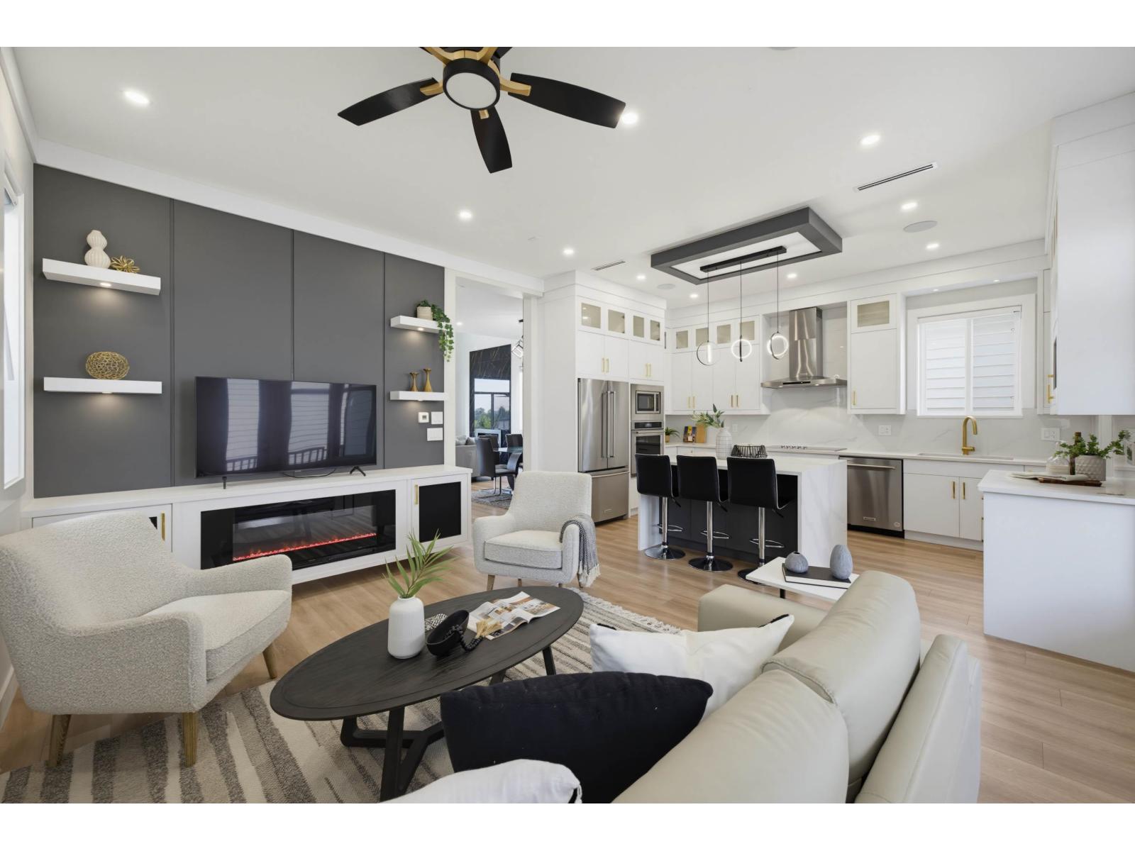 16707 15A AVENUE Property Photo 1
