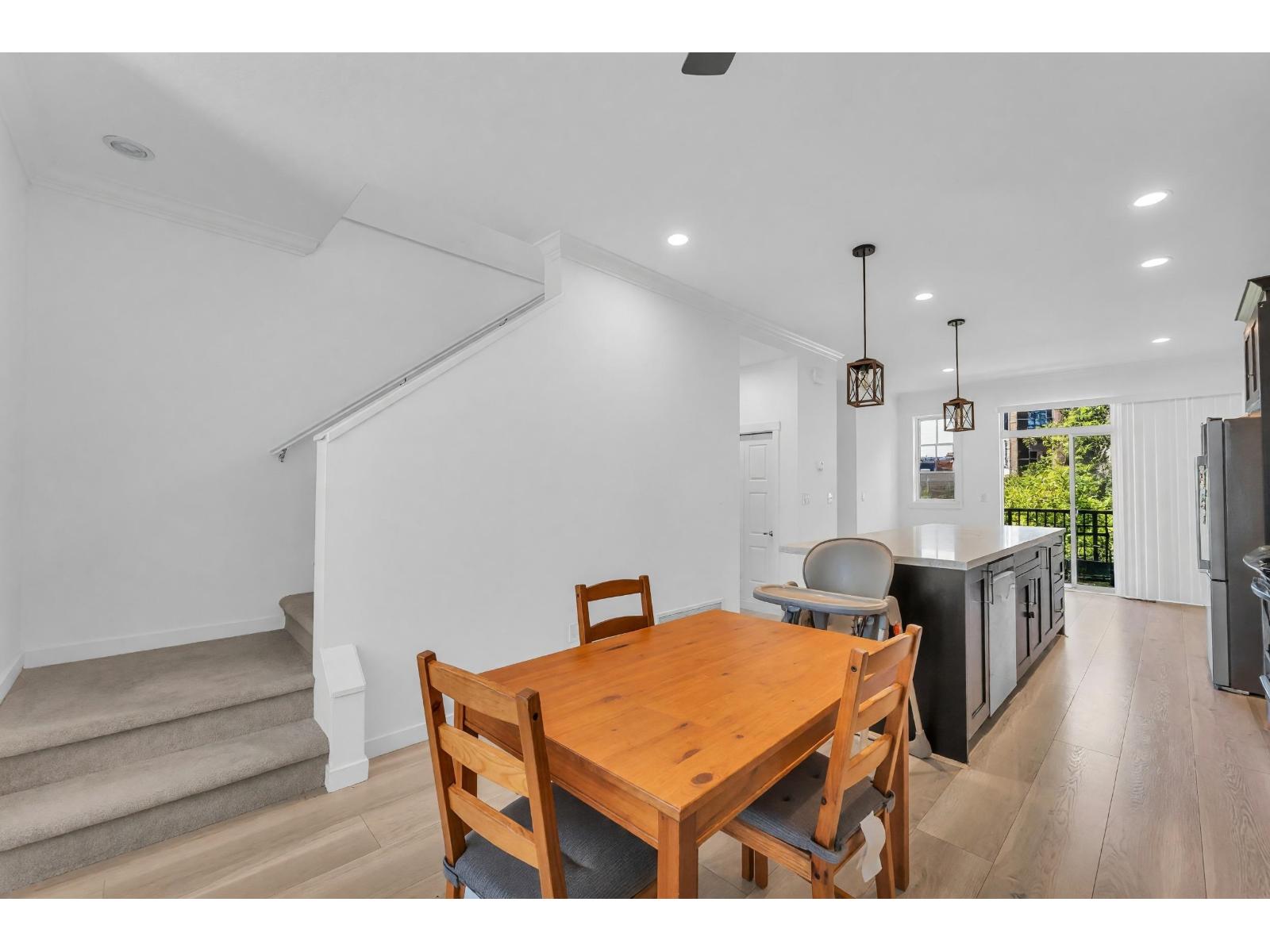 15 2845 156 Street Property Photo 5