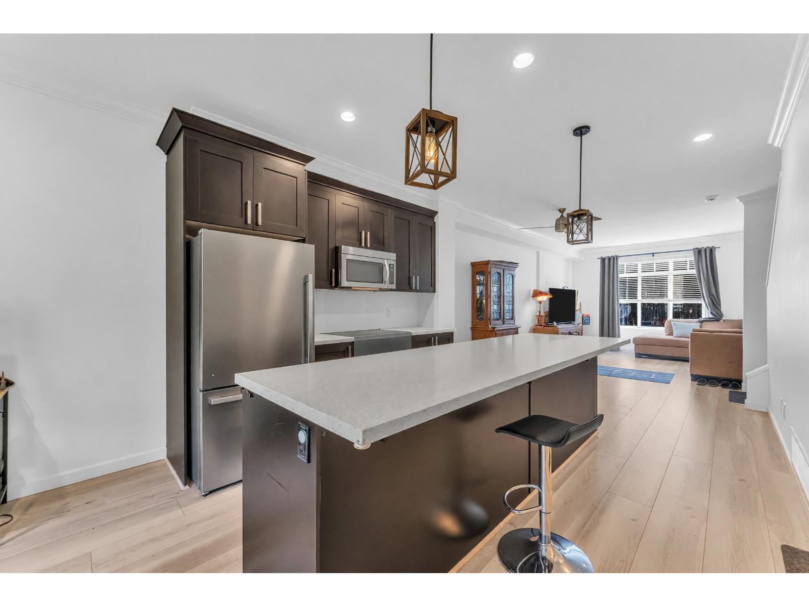 15 2845 156 Street Property Photo 7