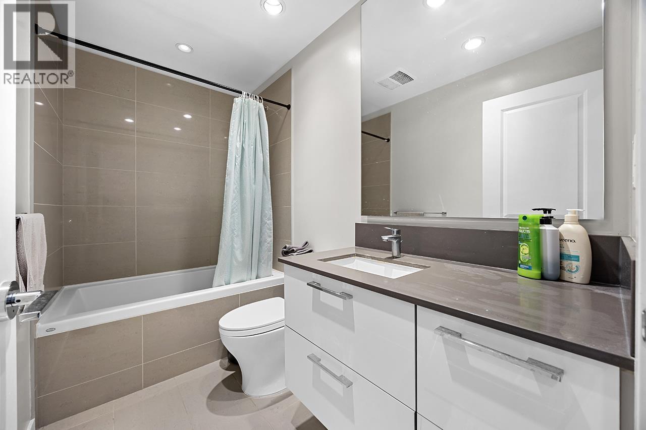 1208 3487 Binning Road Property Photo 22