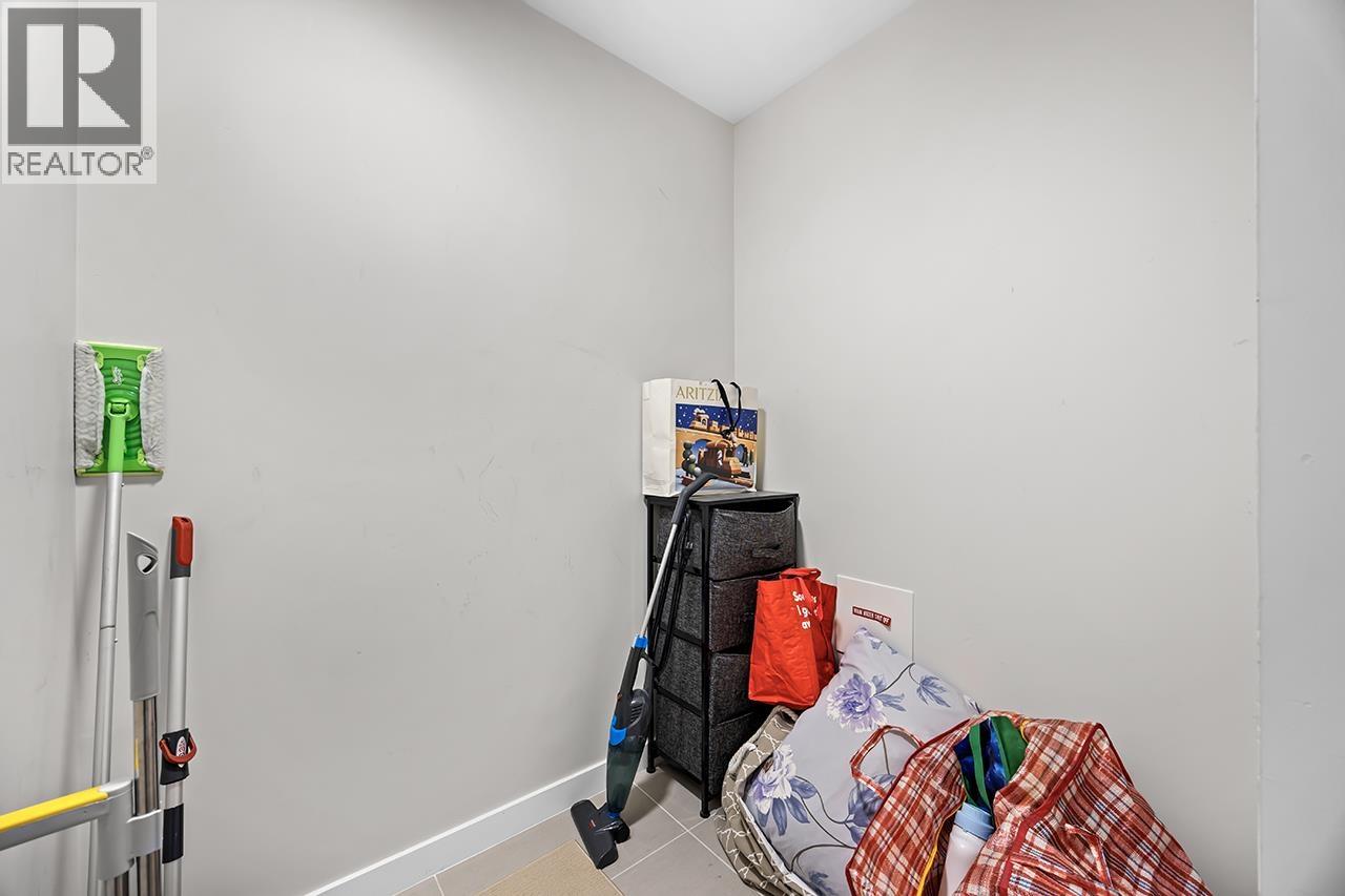1208 3487 Binning Road Property Photo 23