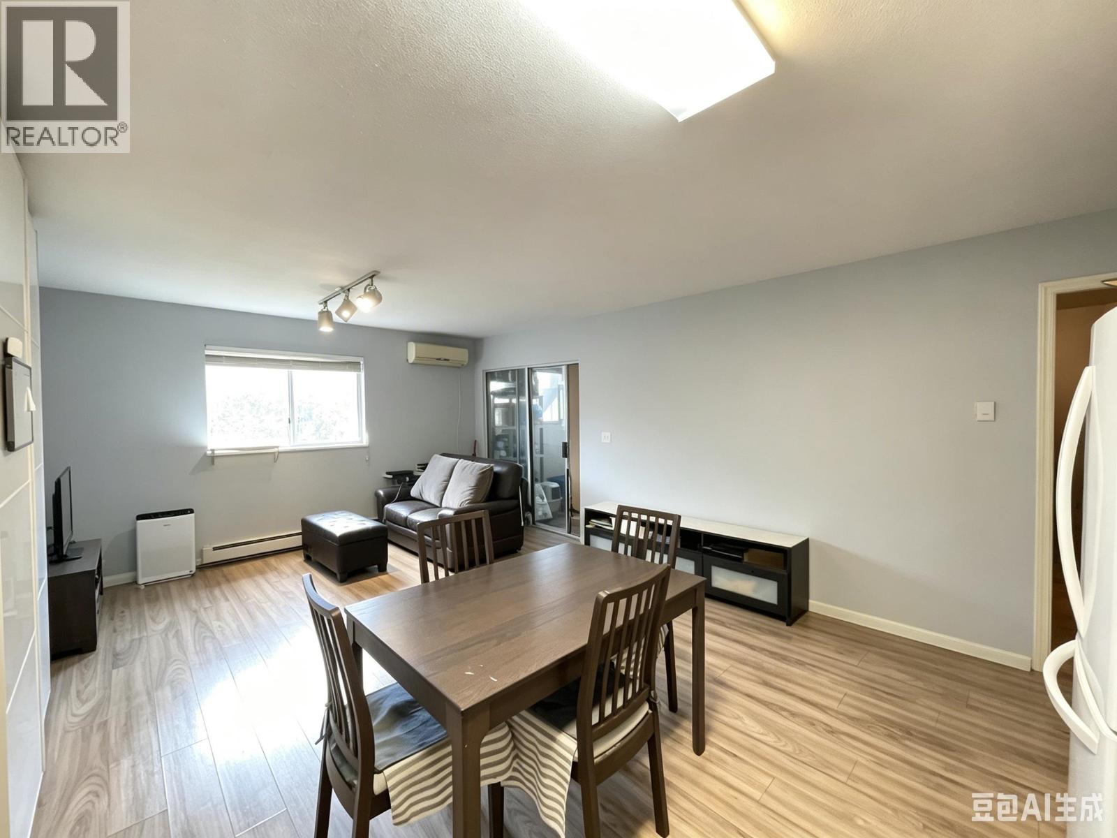 714 Rennie Place Property Photo 11
