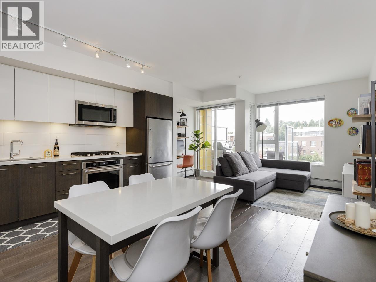 411 417 Great Northern Way Property Photo 6