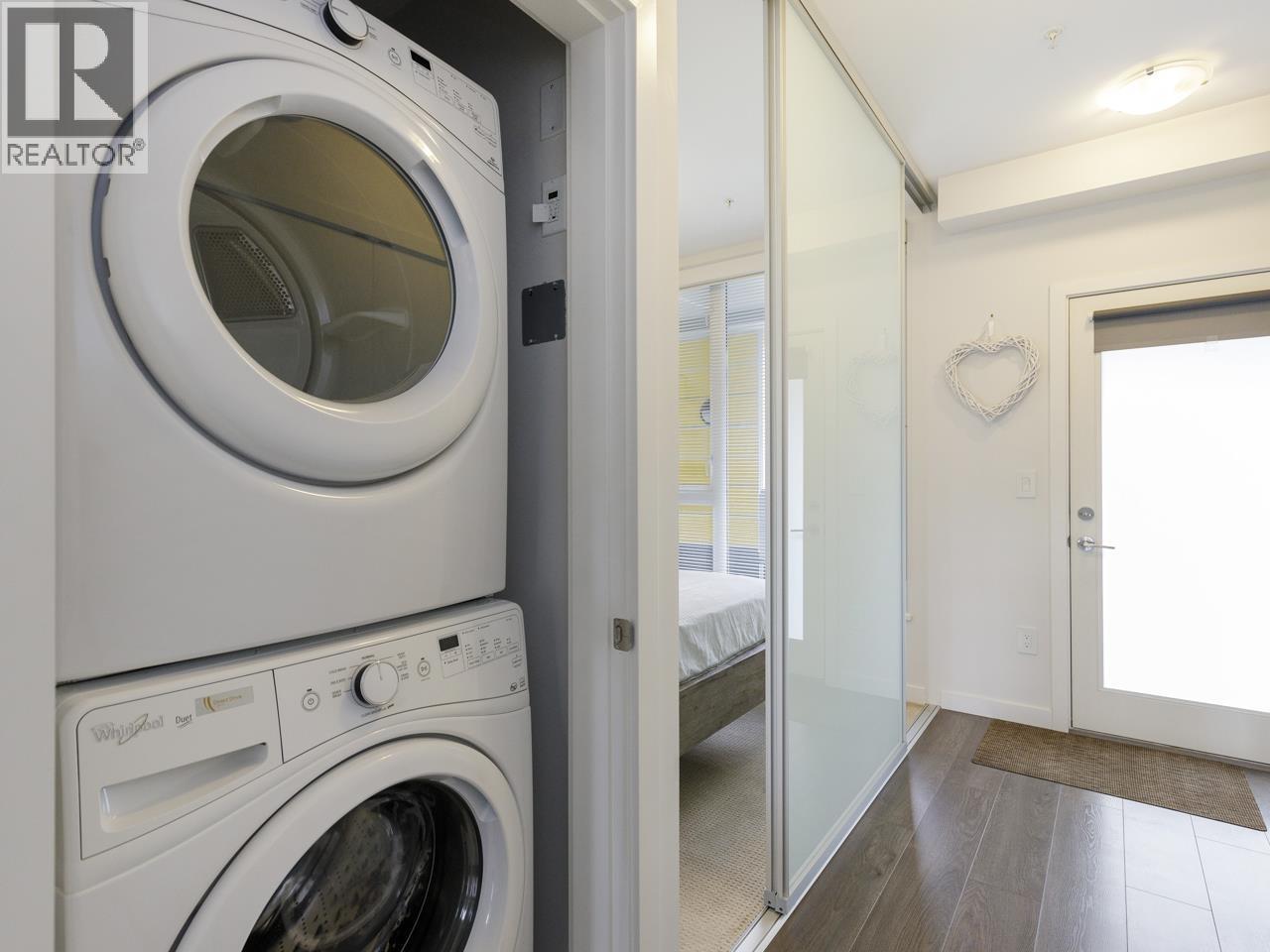 411 417 Great Northern Way Property Photo 20