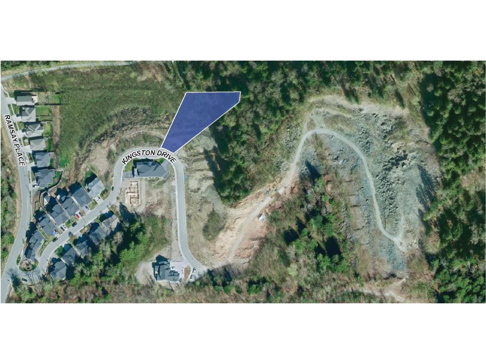 50521 KINGSTON Drive Property Photo 1