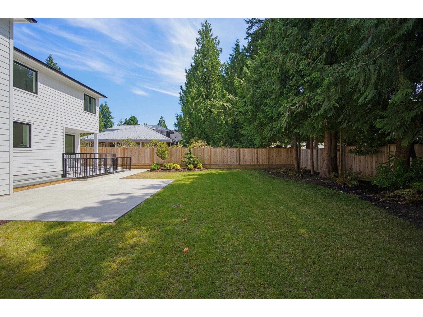 20452 46a Avenue Property Photo 3