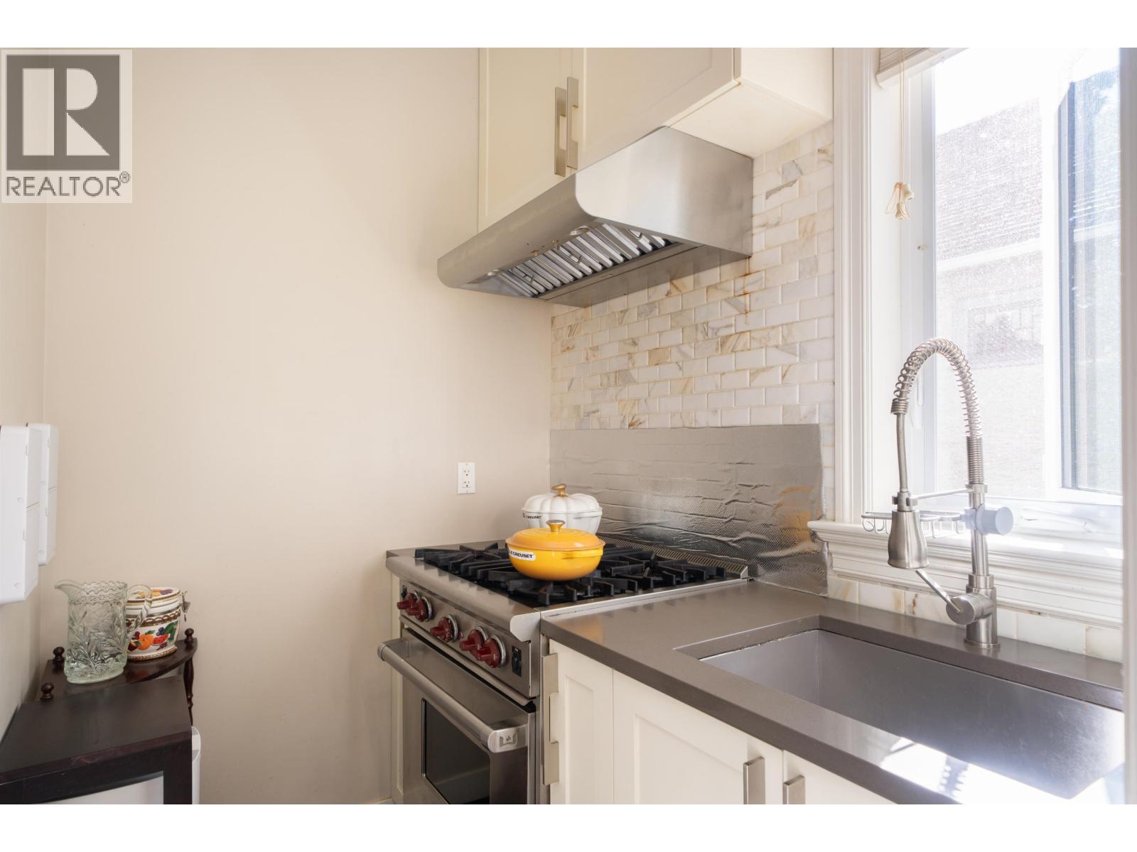 4103 W 11th Avenue Property Photo 15