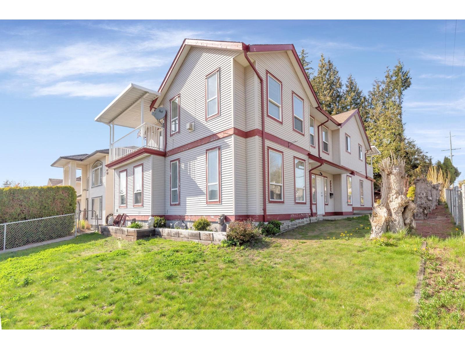 8067 Cedar Street Property Photo 1