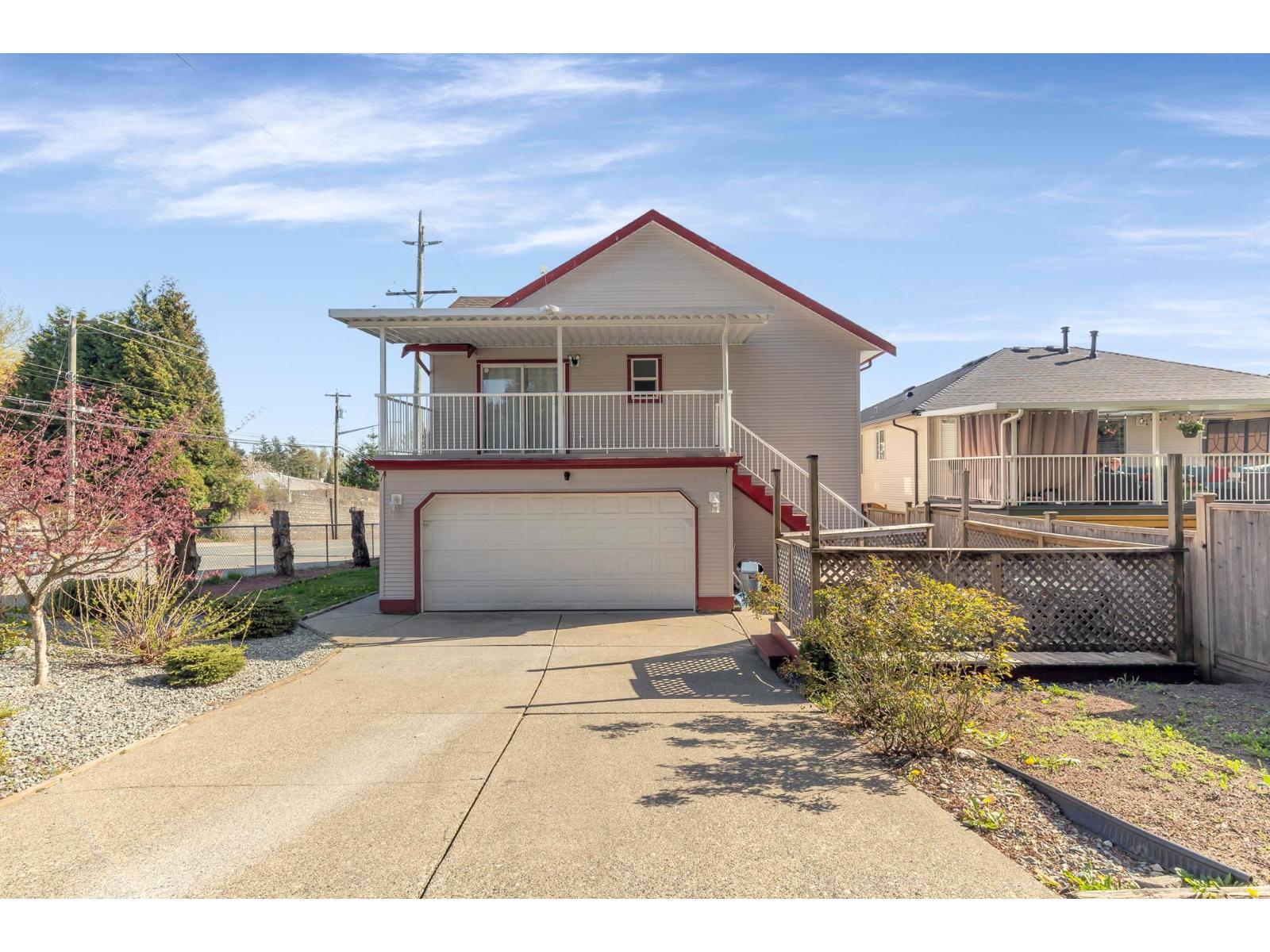 8067 Cedar Street Property Photo 3