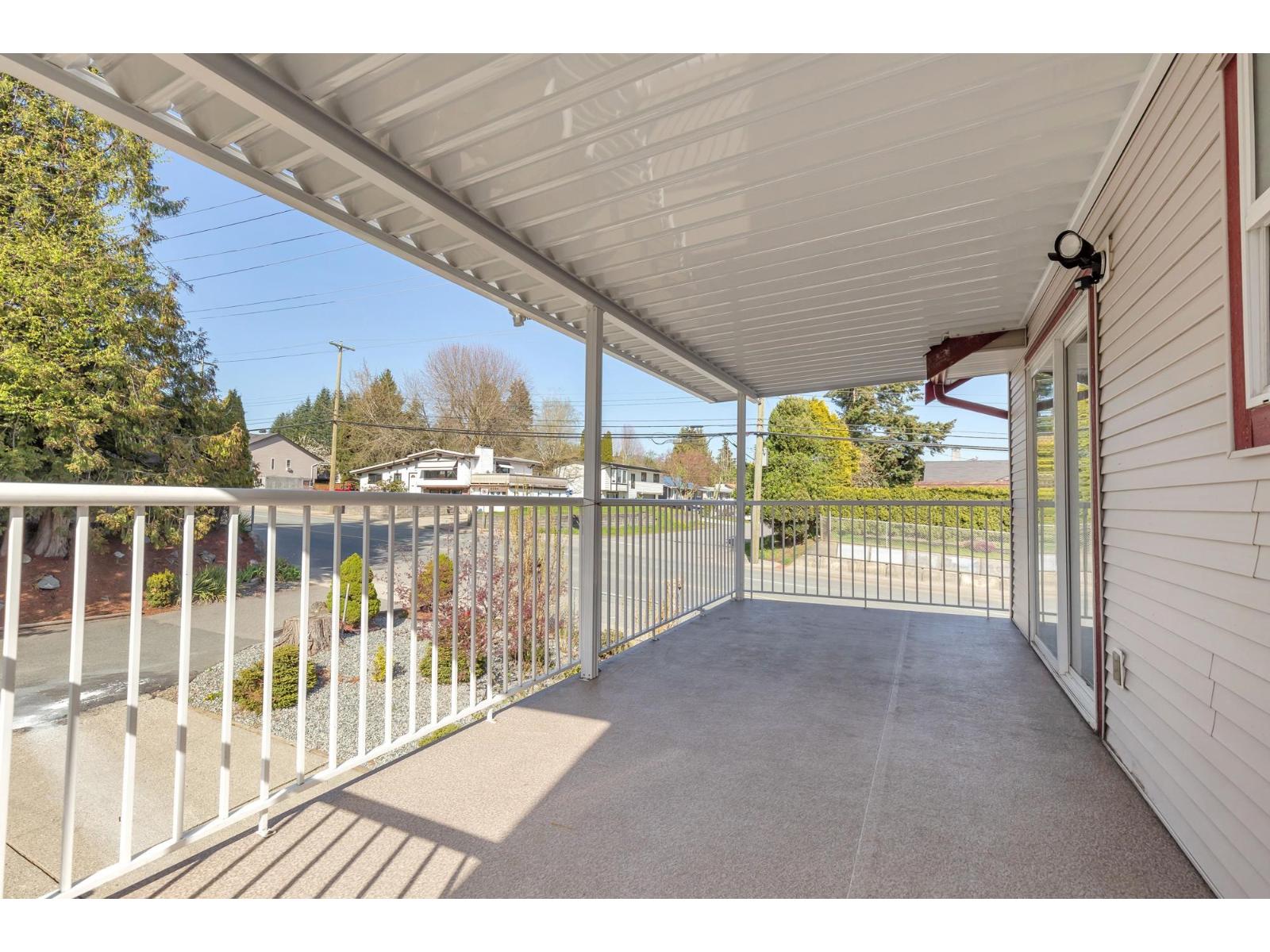 8067 Cedar Street Property Photo 23