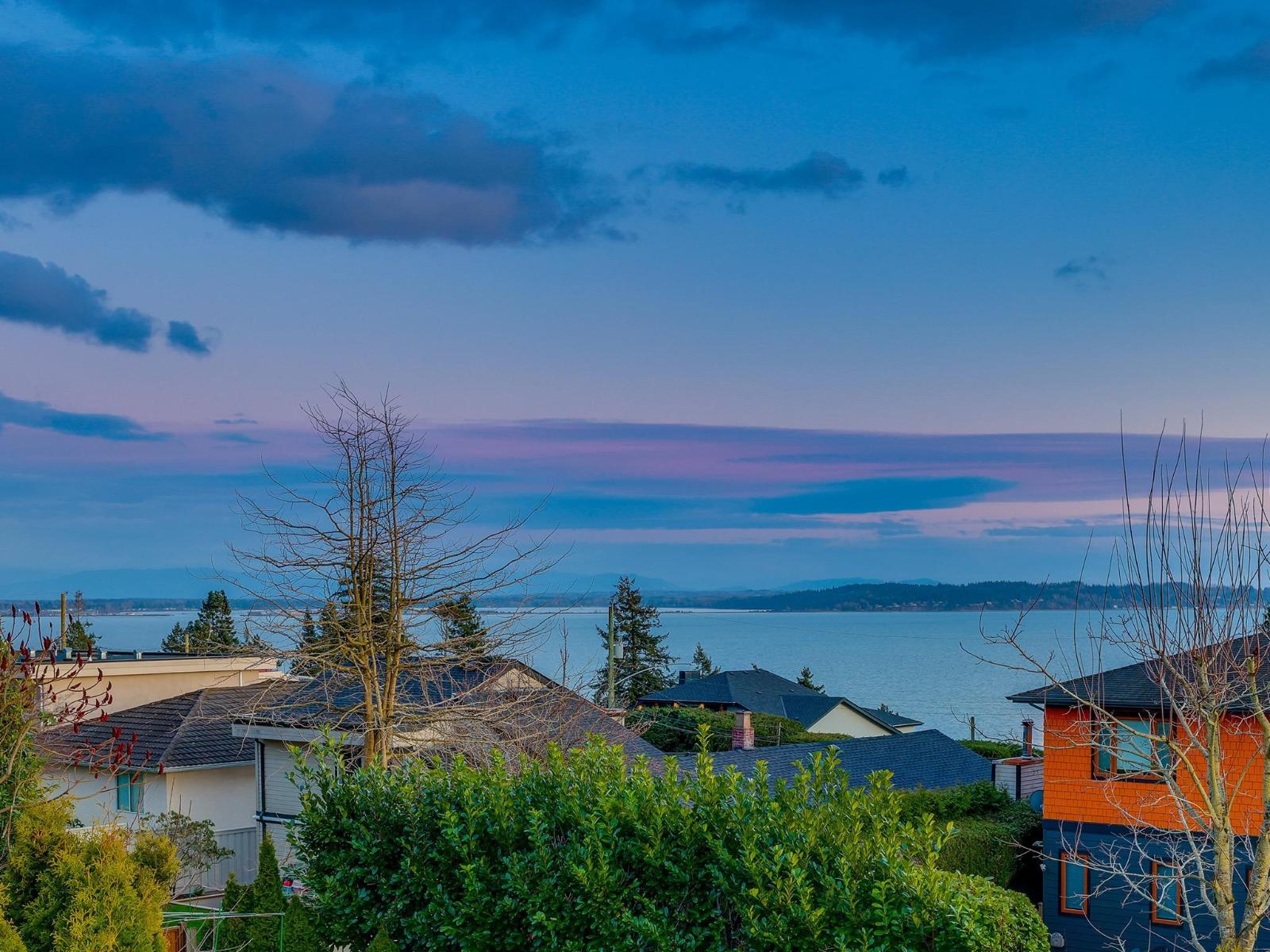 13518 Marine Drive Property Photo 34